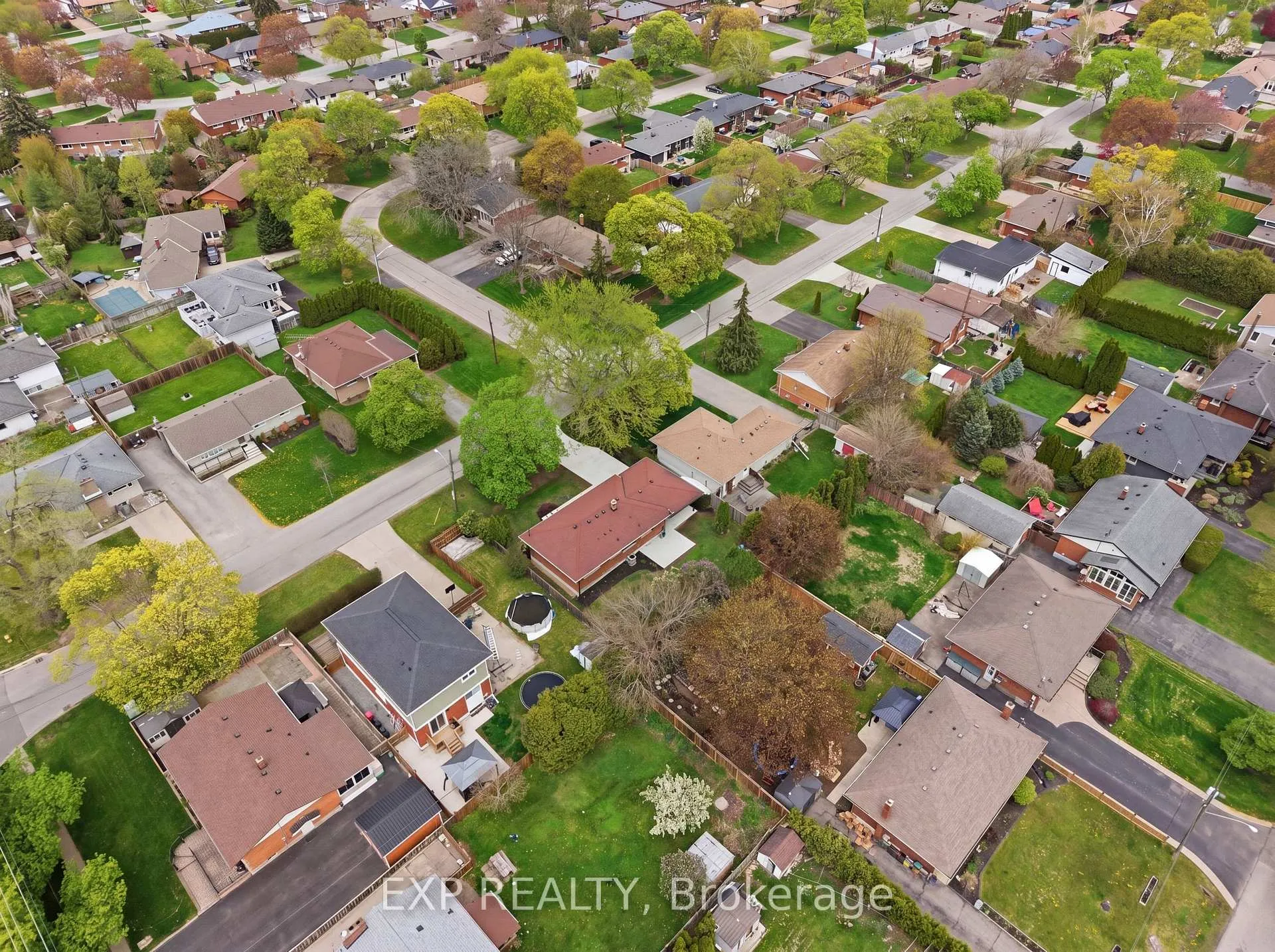 Photo 45 of 6 Bessborough Drive, St. Catharines, Bunting/Linwell — HOMEH