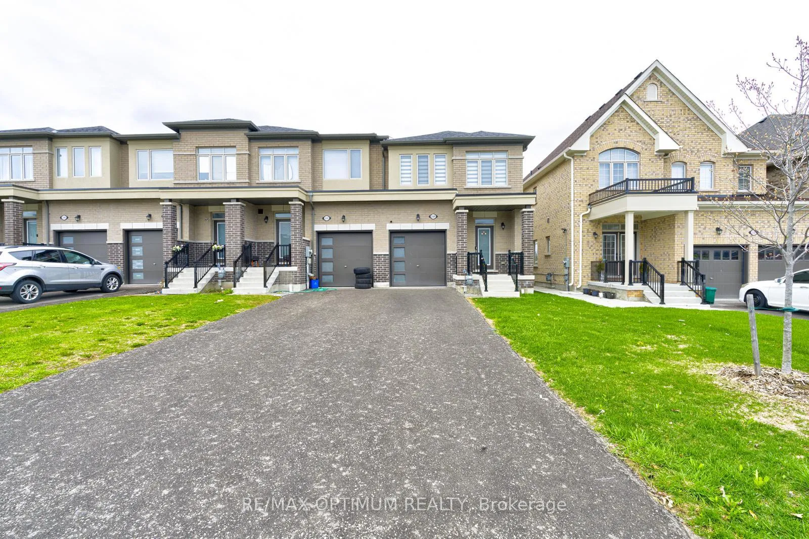 Photo 2 of 2589 Secreto Drive, Oshawa, Windfields — HOMEH