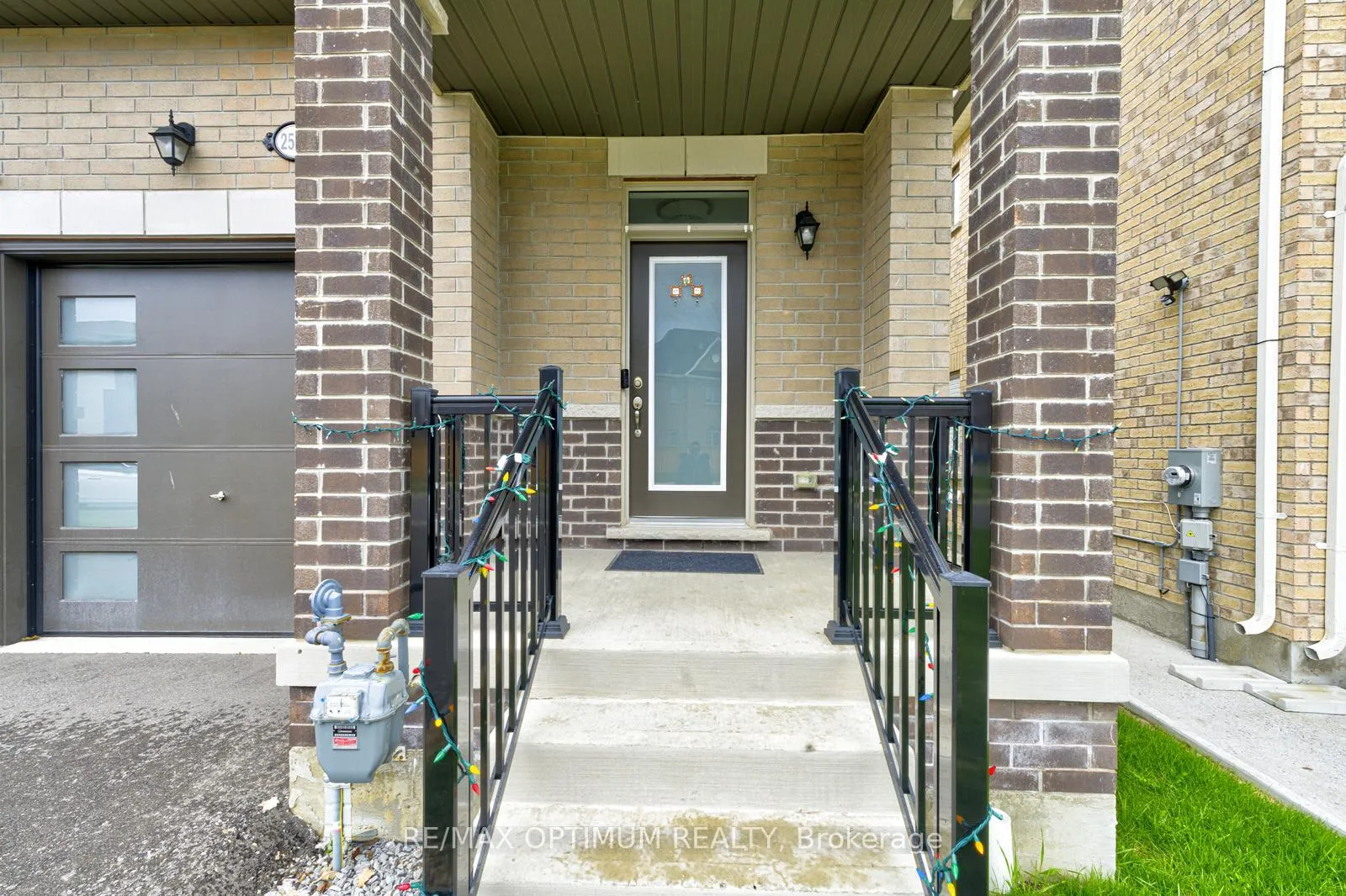 Photo 3 of 2589 Secreto Drive, Oshawa, Windfields — HOMEH