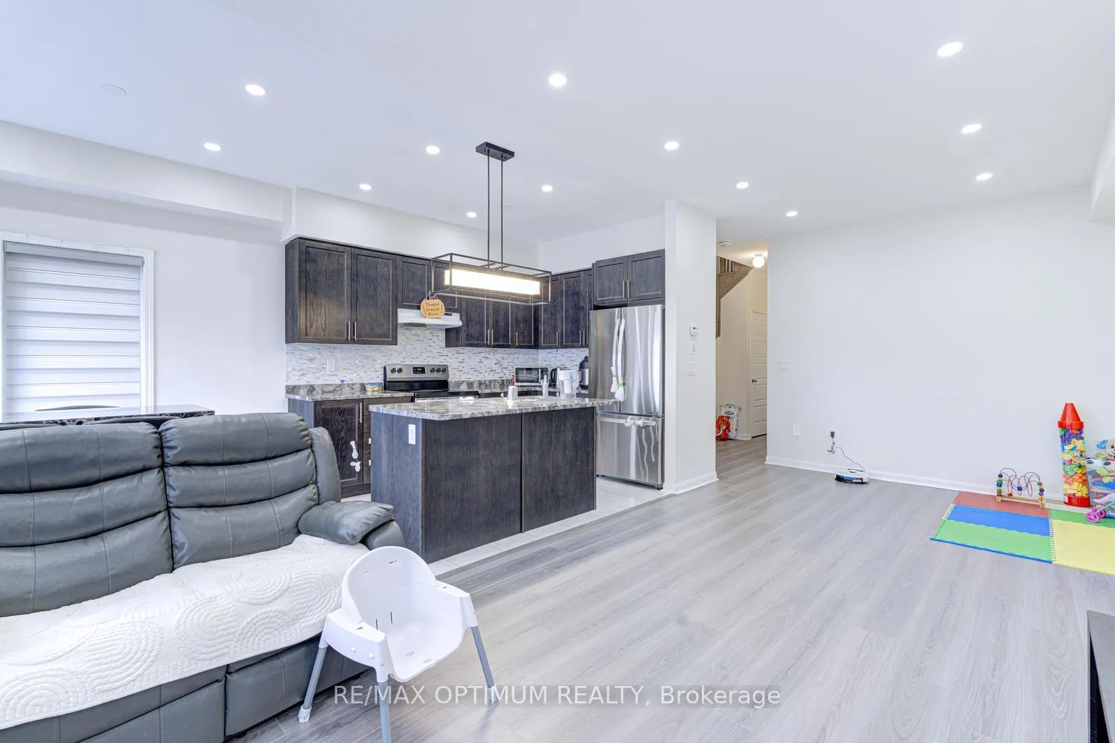 Photo 11 of 2589 Secreto Drive, Oshawa, Windfields — HOMEH