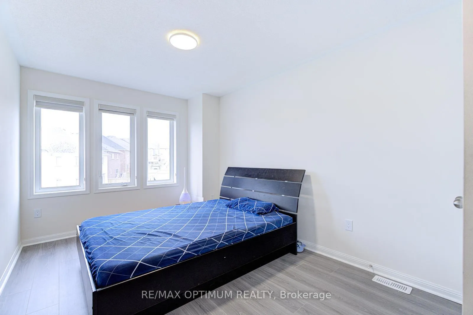Photo 23 of 2589 Secreto Drive, Oshawa, Windfields — HOMEH