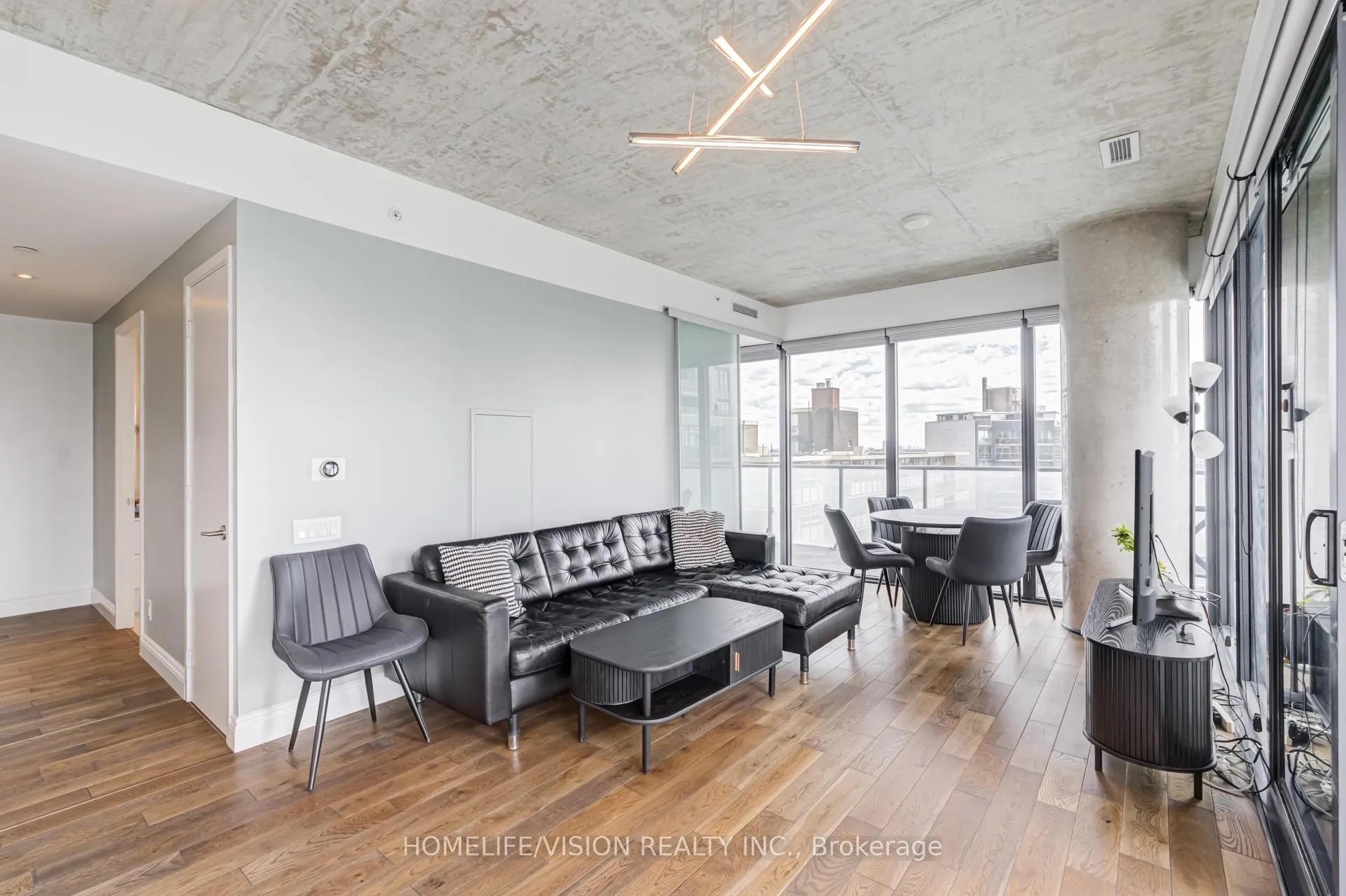 Photo 15 of Unit 910, 185 Roehampton Avenue, Toronto, Mount Pleasant West — HOMEH