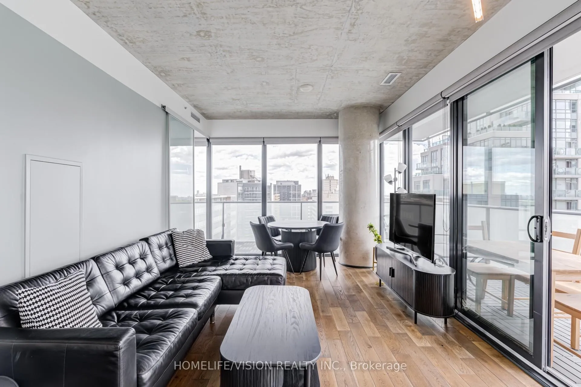 Photo 16 of Unit 910, 185 Roehampton Avenue, Toronto, Mount Pleasant West — HOMEH