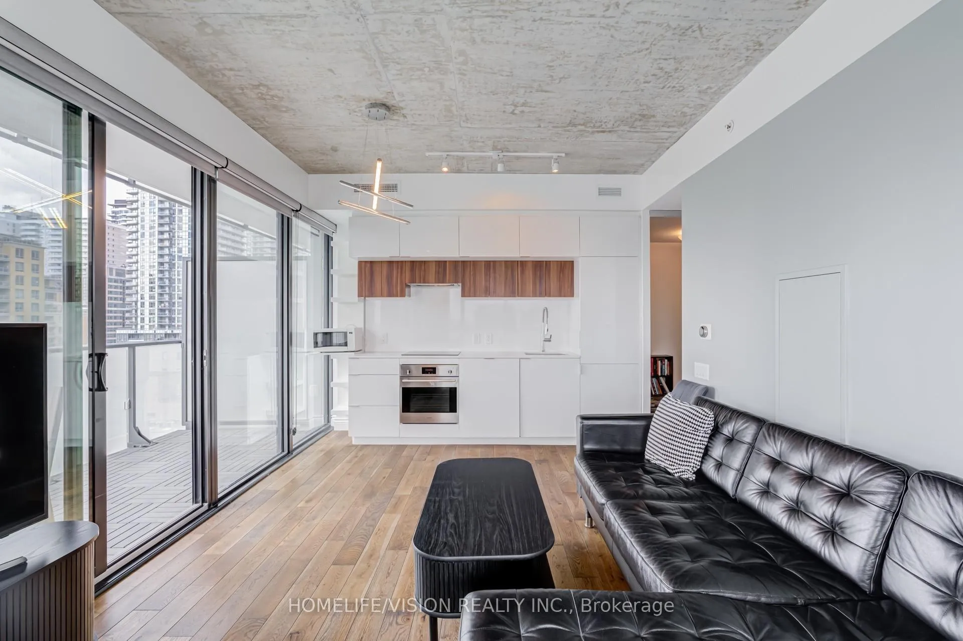 Photo 17 of Unit 910, 185 Roehampton Avenue, Toronto, Mount Pleasant West — HOMEH