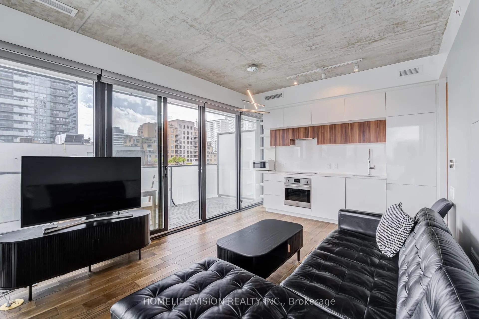 Photo 18 of Unit 910, 185 Roehampton Avenue, Toronto, Mount Pleasant West — HOMEH