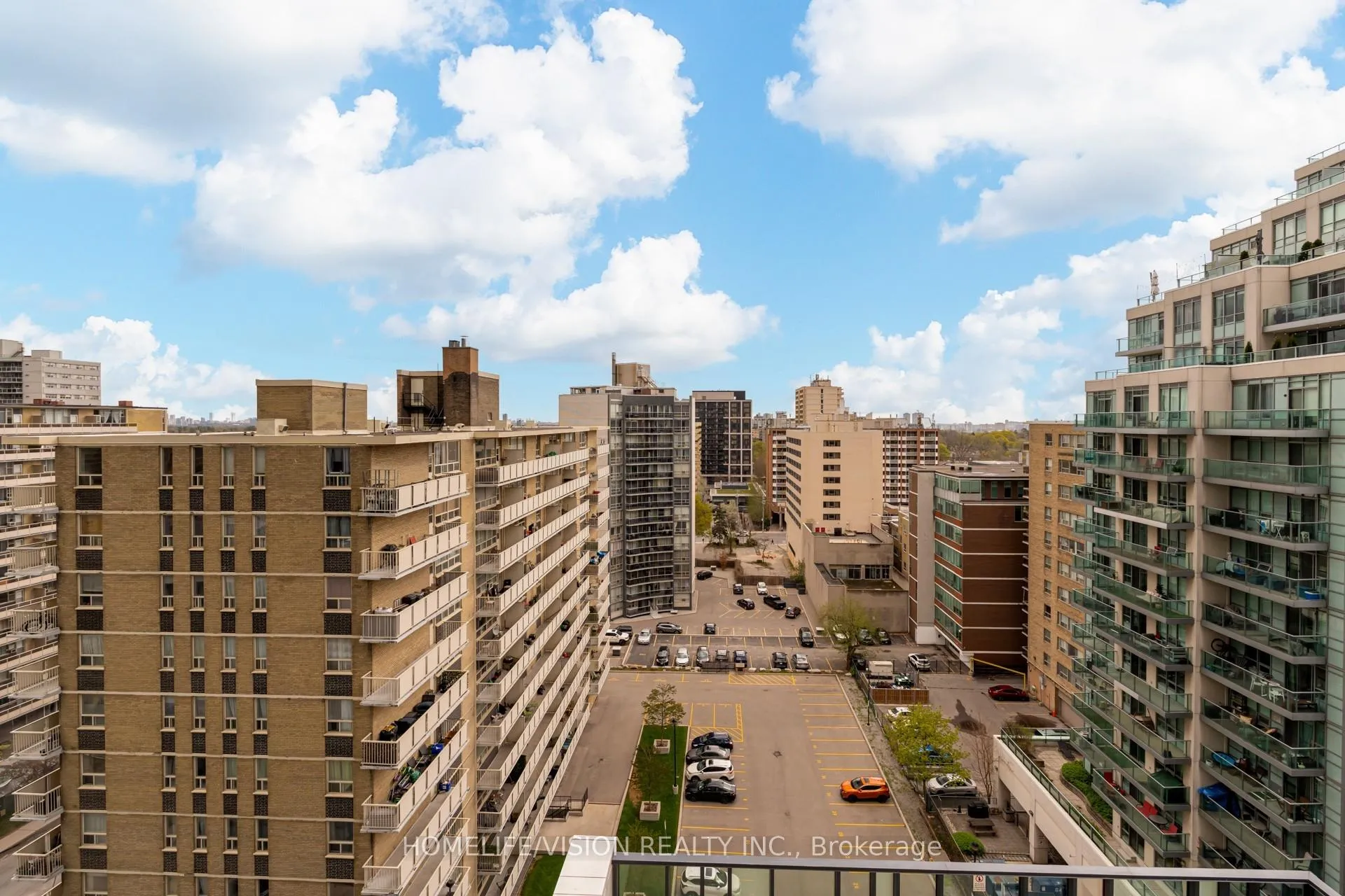 Photo 23 of Unit 910, 185 Roehampton Avenue, Toronto, Mount Pleasant West — HOMEH