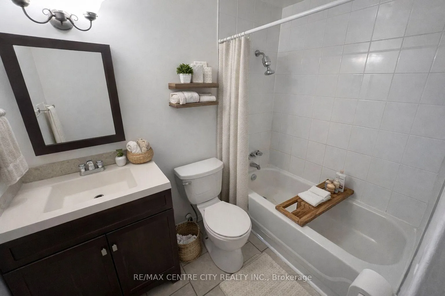 Photo 5 of Unit 316, 1447 Huron Street, London, East D — HOMEH