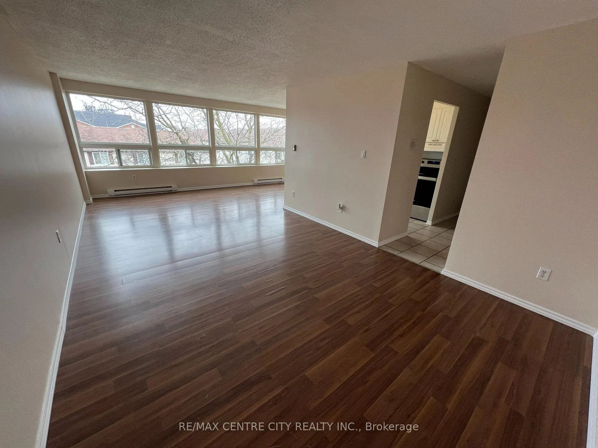 Photo 11 of Unit 316, 1447 Huron Street, London, East D — HOMEH