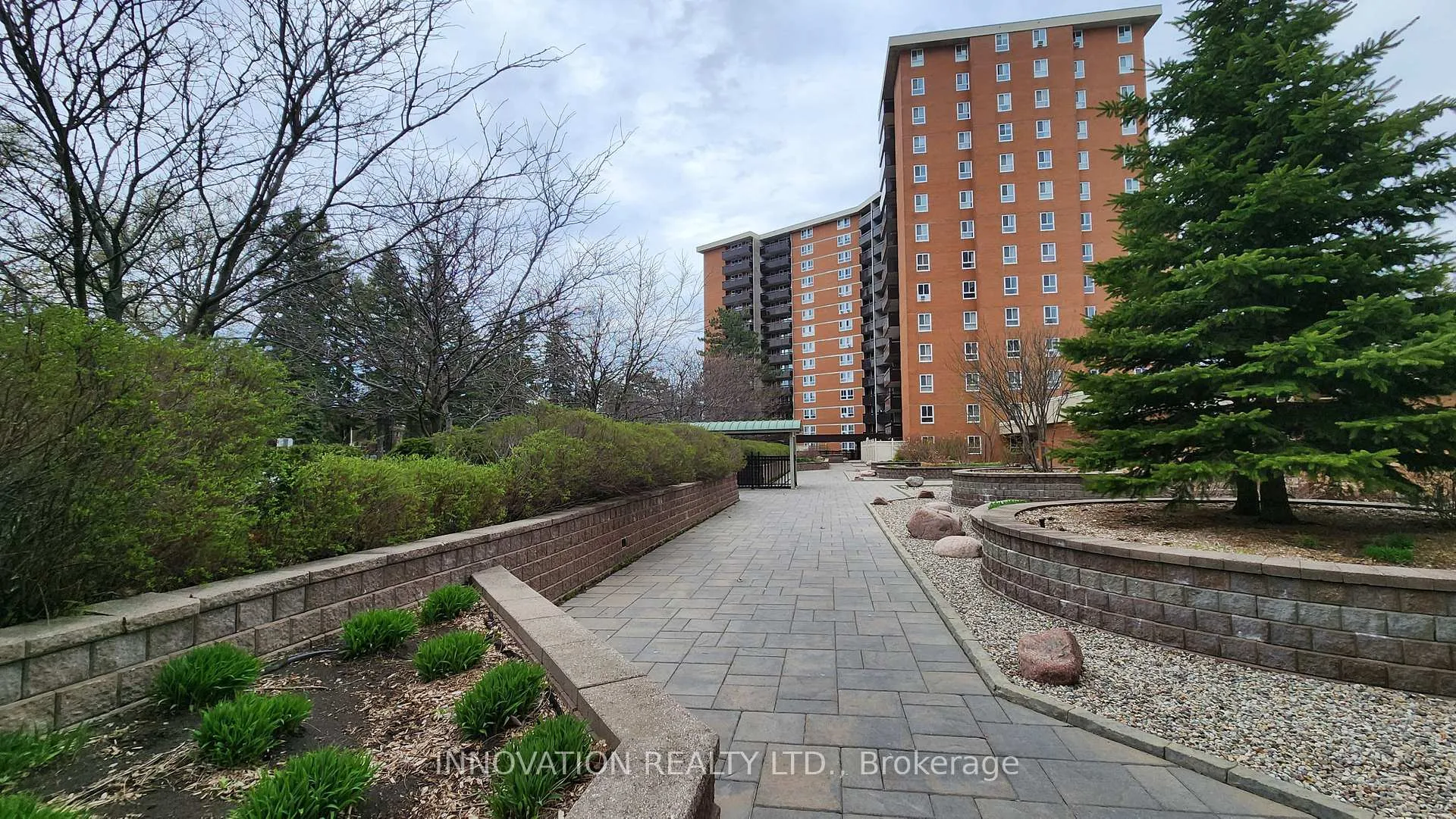 Photo 3 of Unit 1108, 2000 Jasmine Crescent, Ottawa, Beacon Hill South — HOMEH
