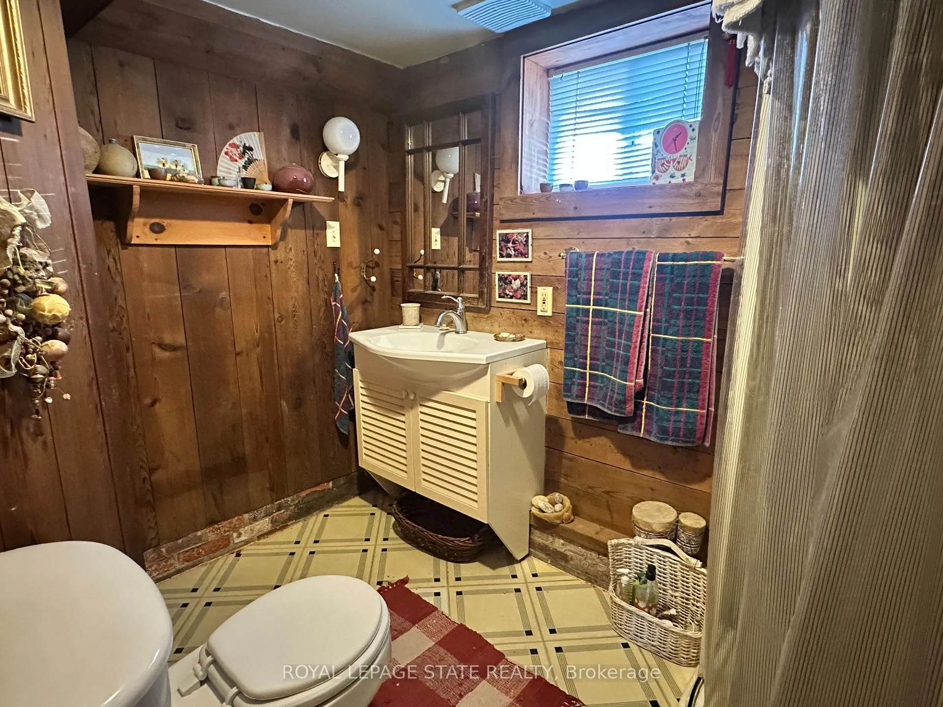 Photo 24 of 618 Pine Street, Haldimand, Dunnville — HOMEH