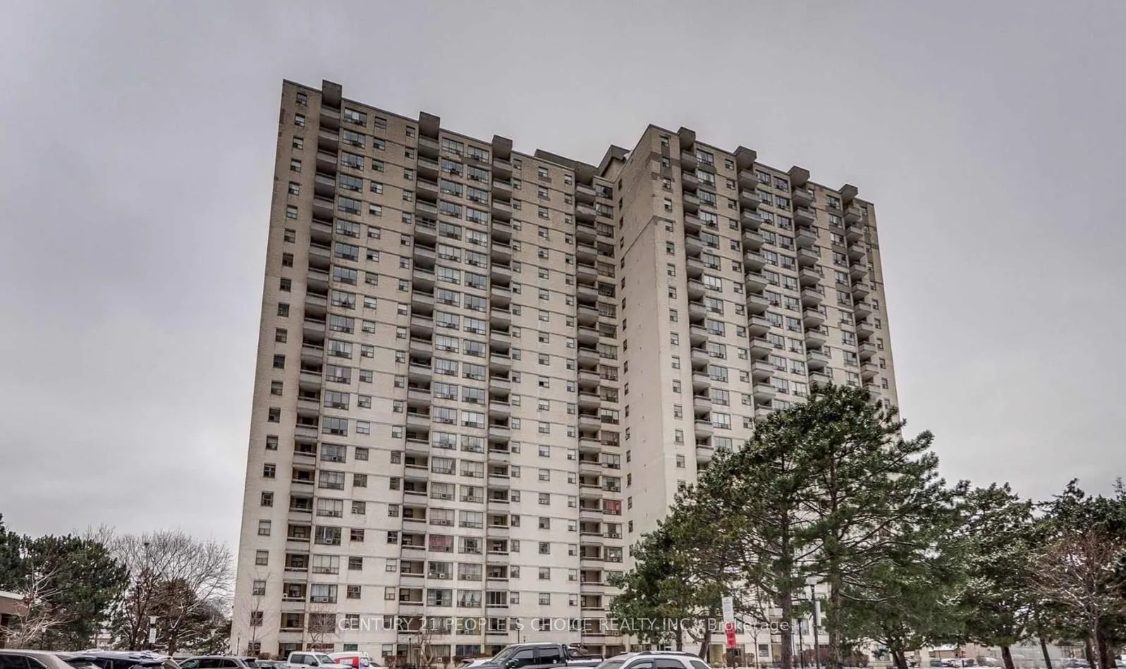Front of Unit 702, 390 Dixon Road