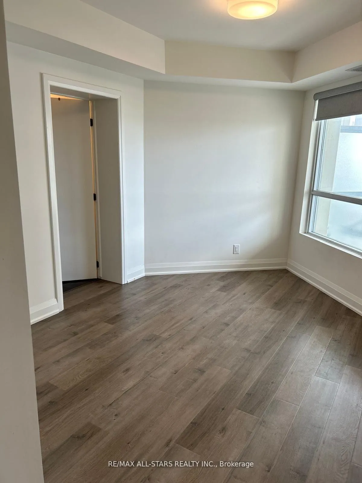 Photo 13 of Unit 601, 58 Lakeside Terrace, Barrie, Little Lake — HOMEH