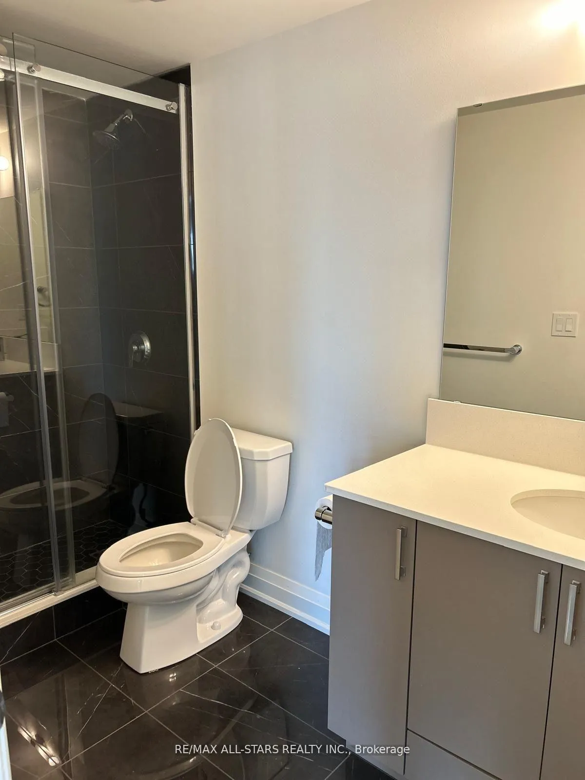 Photo 16 of Unit 601, 58 Lakeside Terrace, Barrie, Little Lake — HOMEH