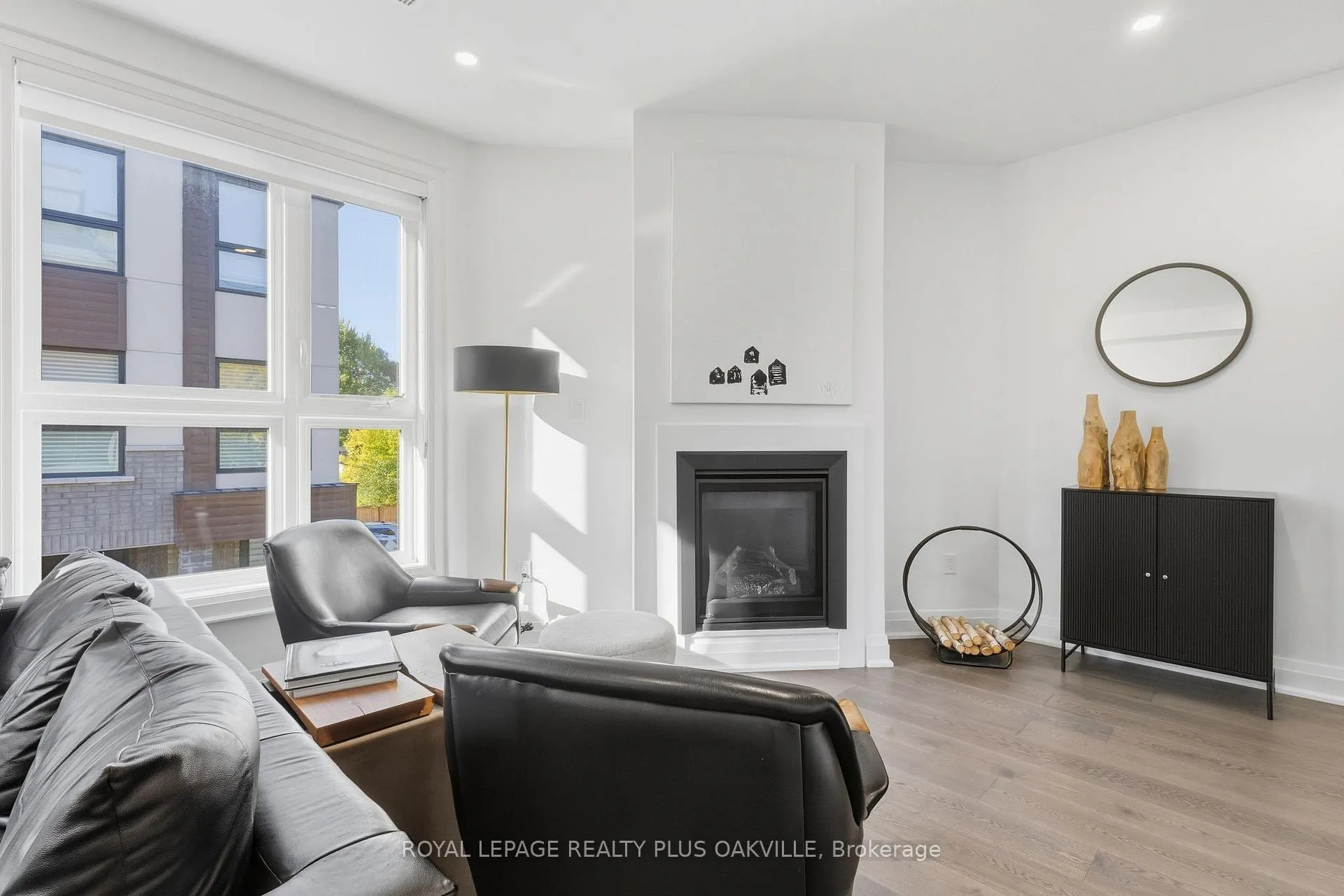 Photo 22 of 3228 Ellyn Common, Burlington, Roseland — HOMEH