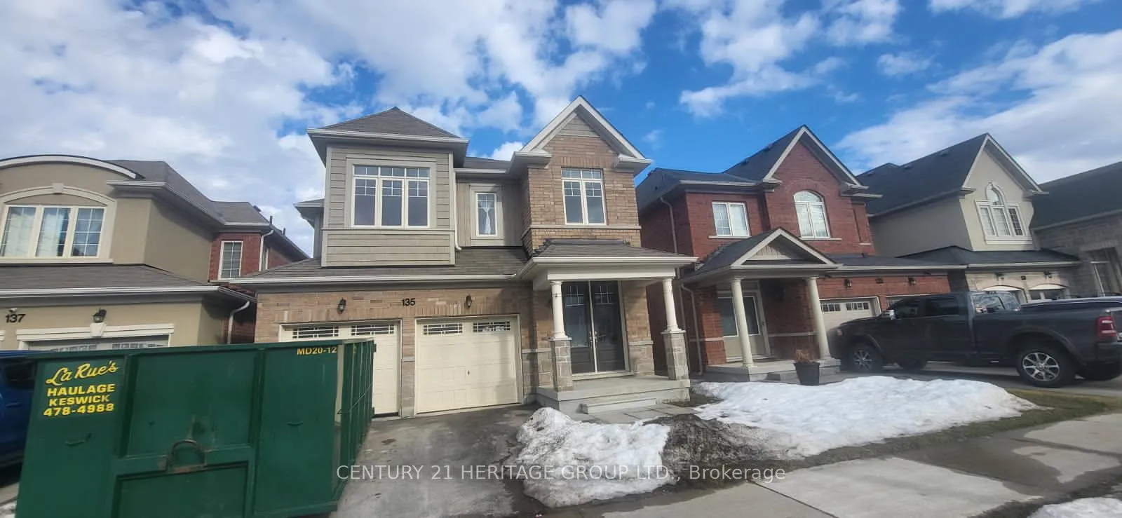 Photo 1 of 135 Robert Wilson Crescent, Georgina, Keswick South — HOMEH