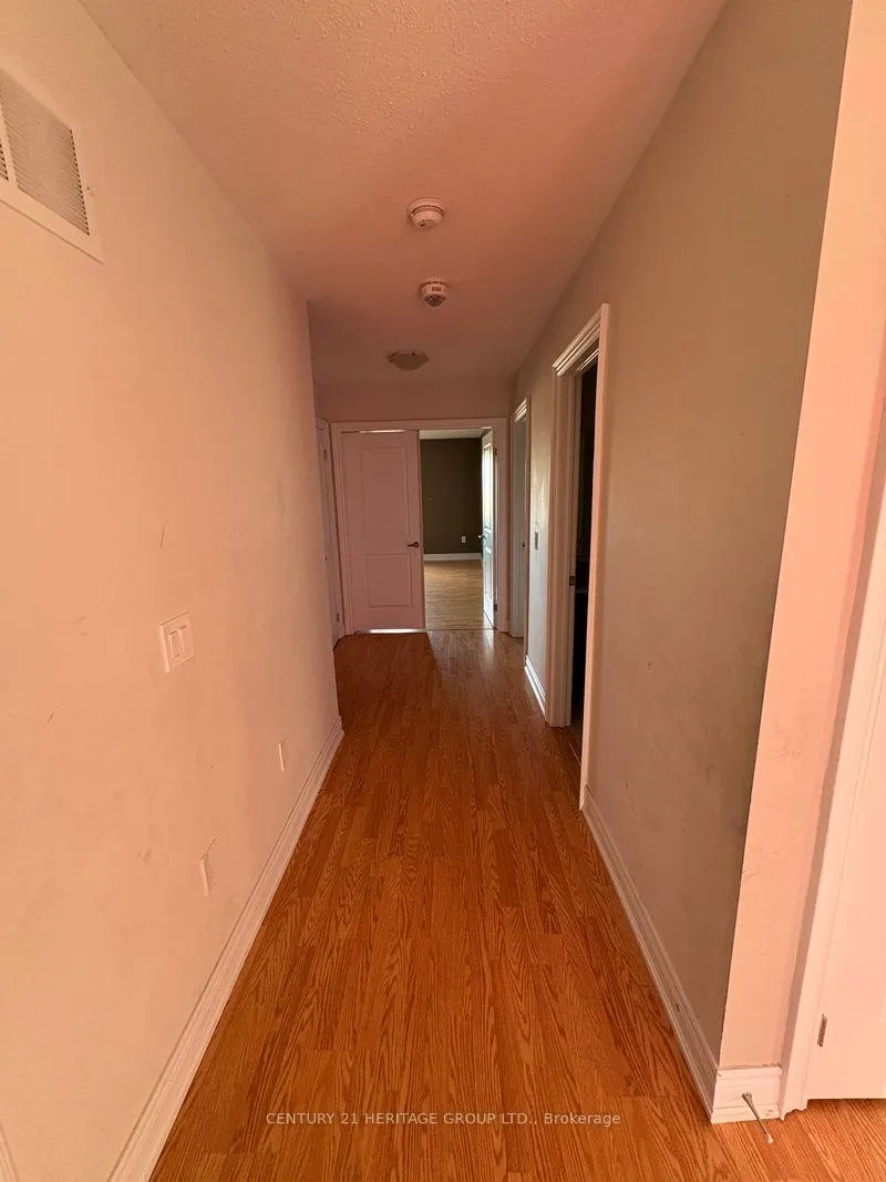 Photo 15 of 135 Robert Wilson Crescent, Georgina, Keswick South — HOMEH