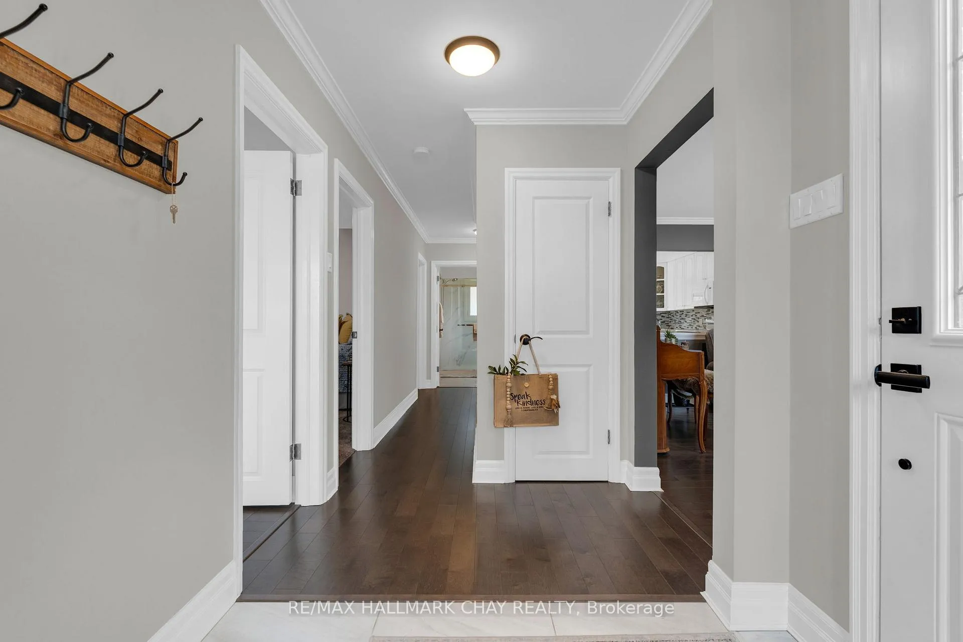 Photo 6 of 68 Kempenfelt Drive, Barrie, North Shore — HOMEH