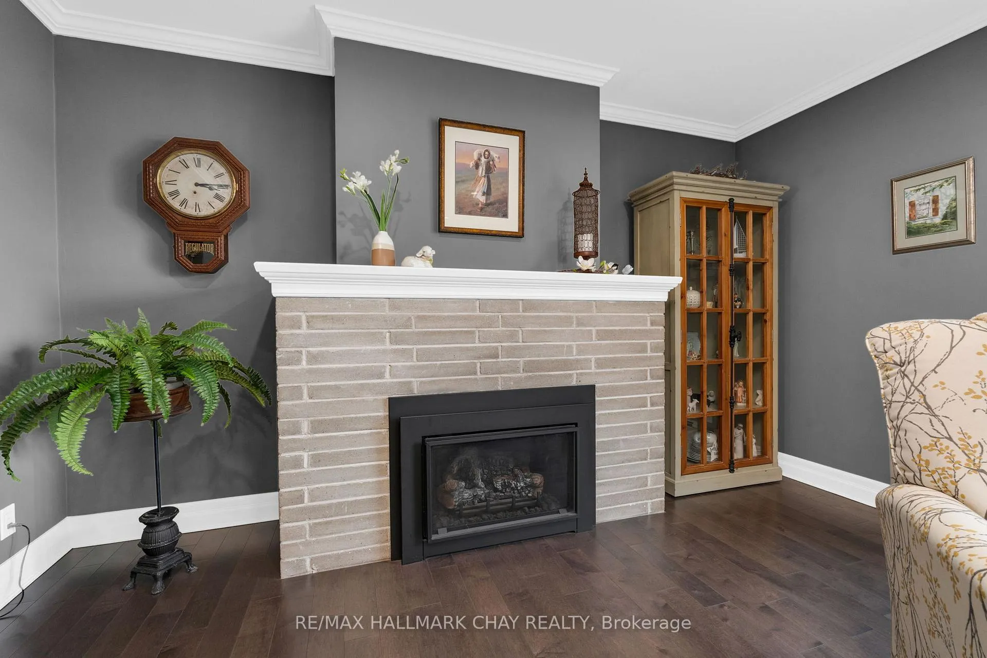 Photo 10 of 68 Kempenfelt Drive, Barrie, North Shore — HOMEH
