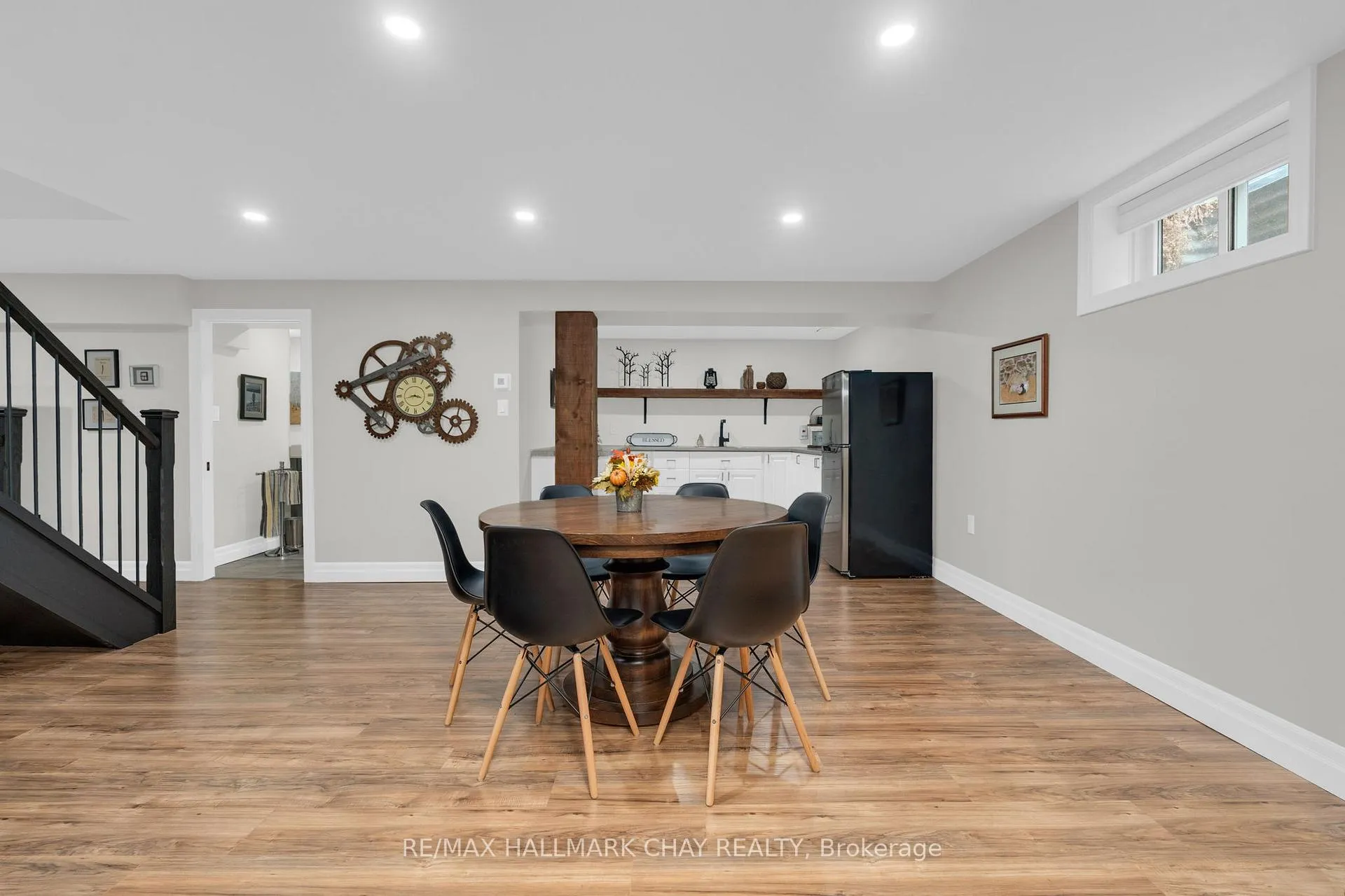 Photo 24 of 68 Kempenfelt Drive, Barrie, North Shore — HOMEH