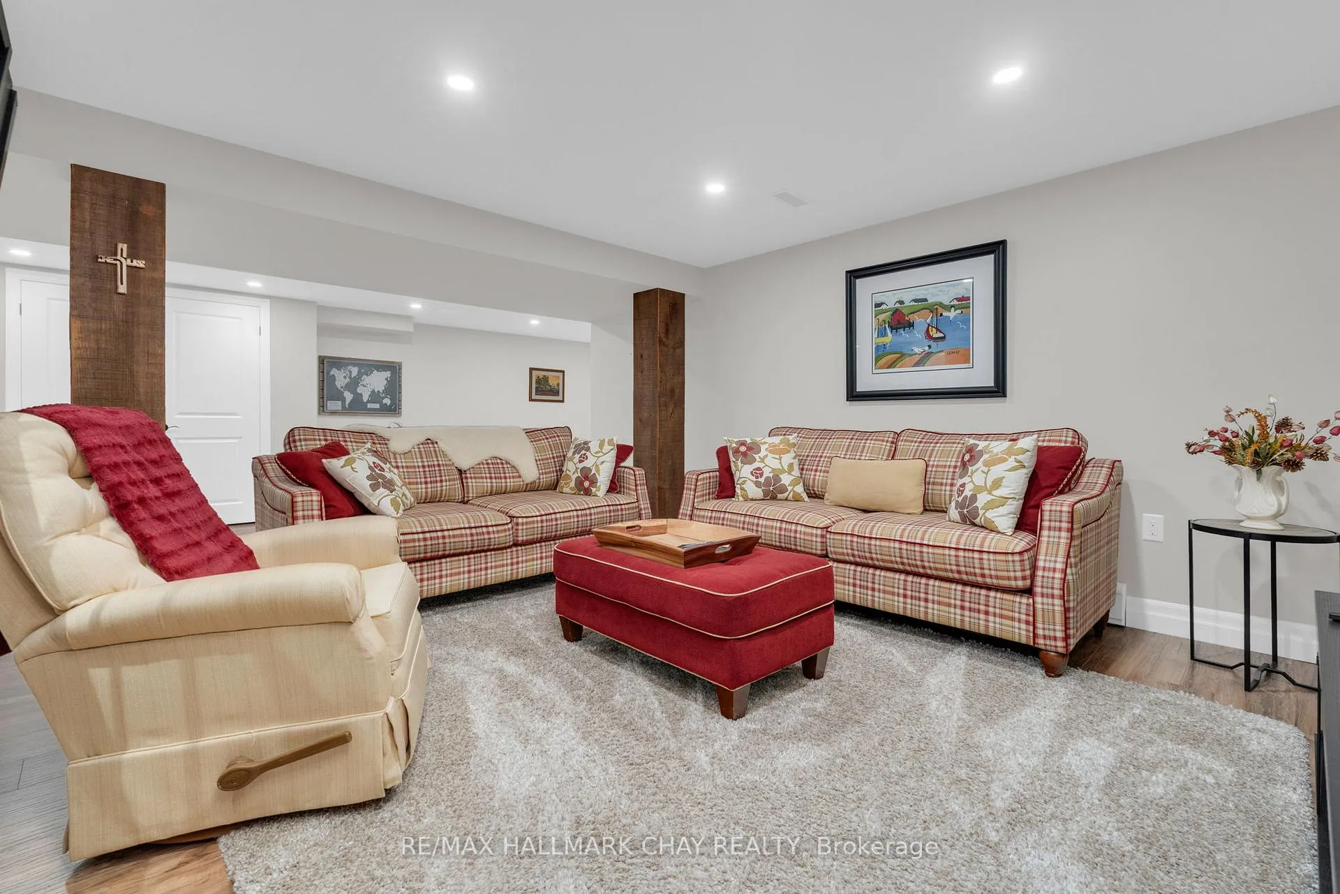 Photo 27 of 68 Kempenfelt Drive, Barrie, North Shore — HOMEH