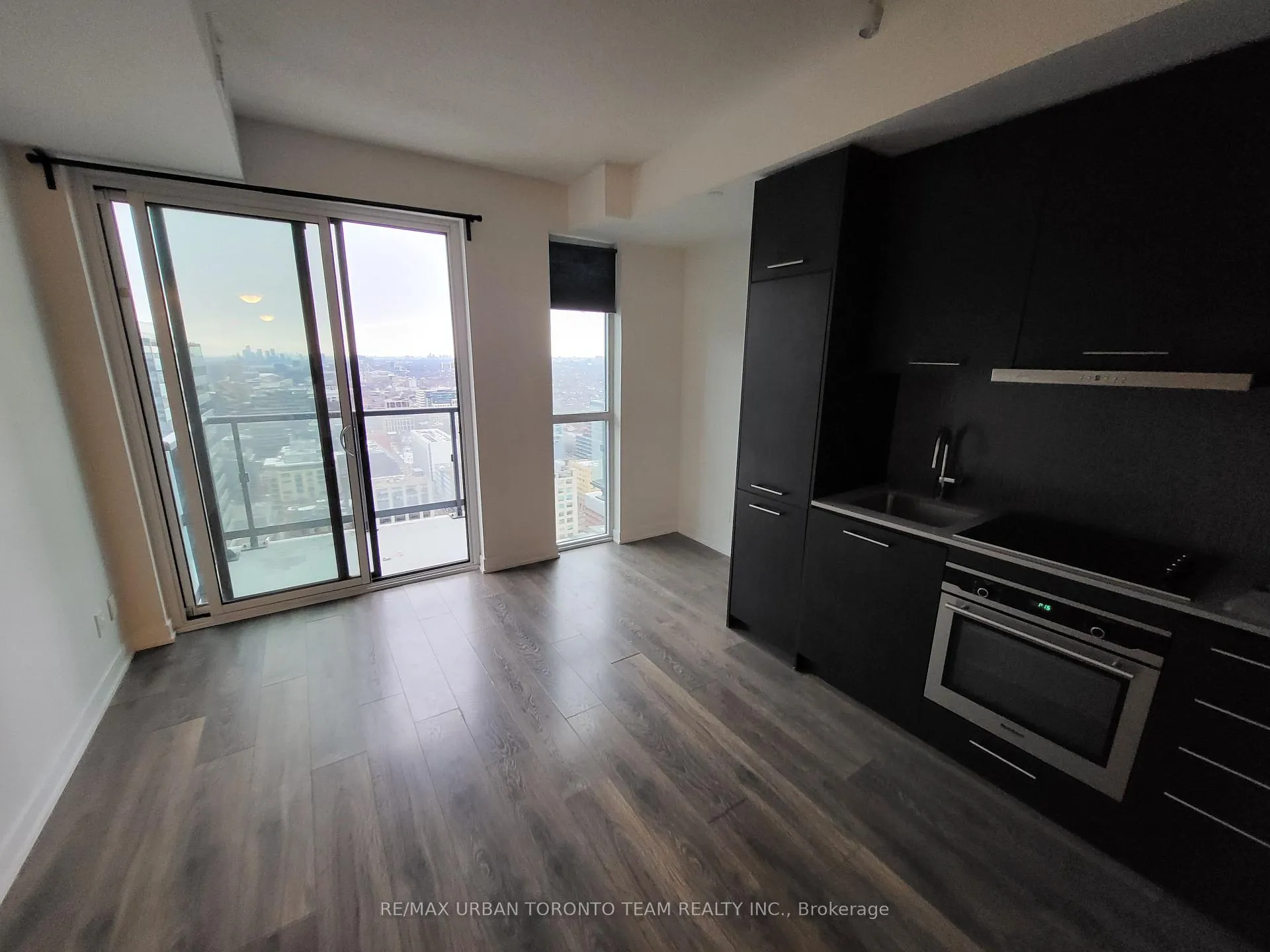 Photo 12 of Unit 3303, 87 Peter Street, Toronto, Waterfront Communities — HOMEH