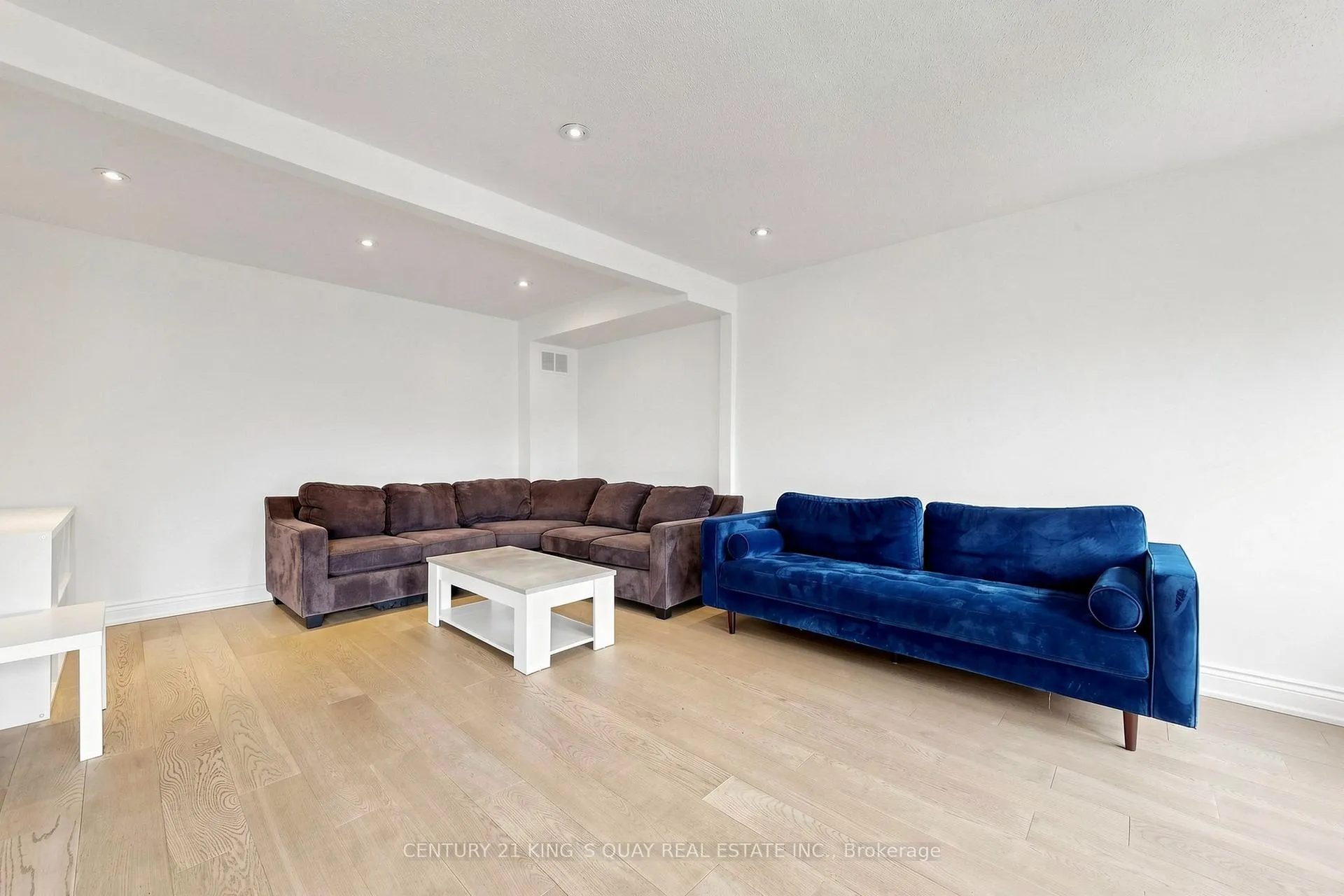 Photo 6 of Unit 3, 1380 Hampton Street, Oakville, Falgarwood — HOMEH