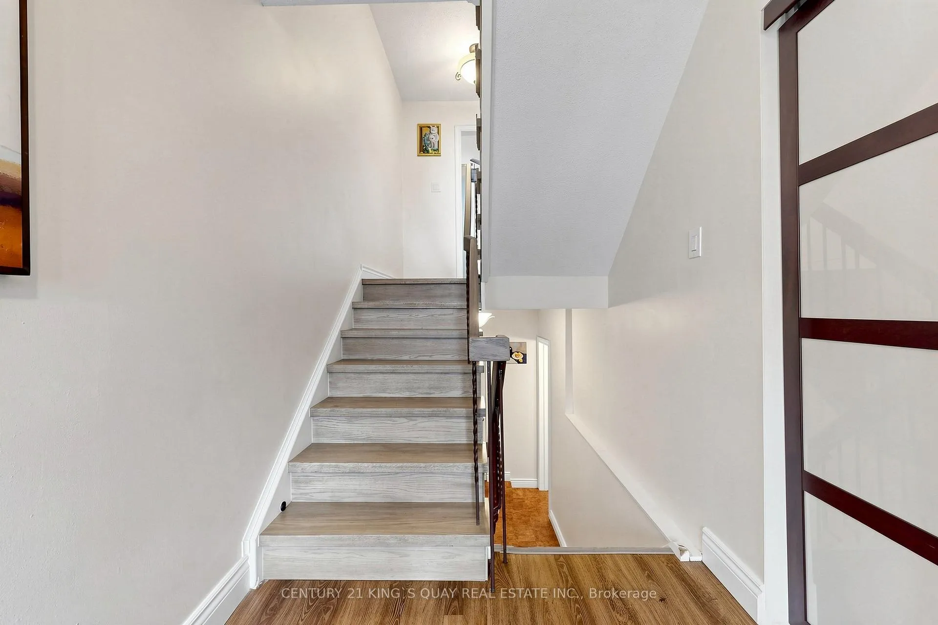 Photo 7 of Unit 3, 1380 Hampton Street, Oakville, Falgarwood — HOMEH
