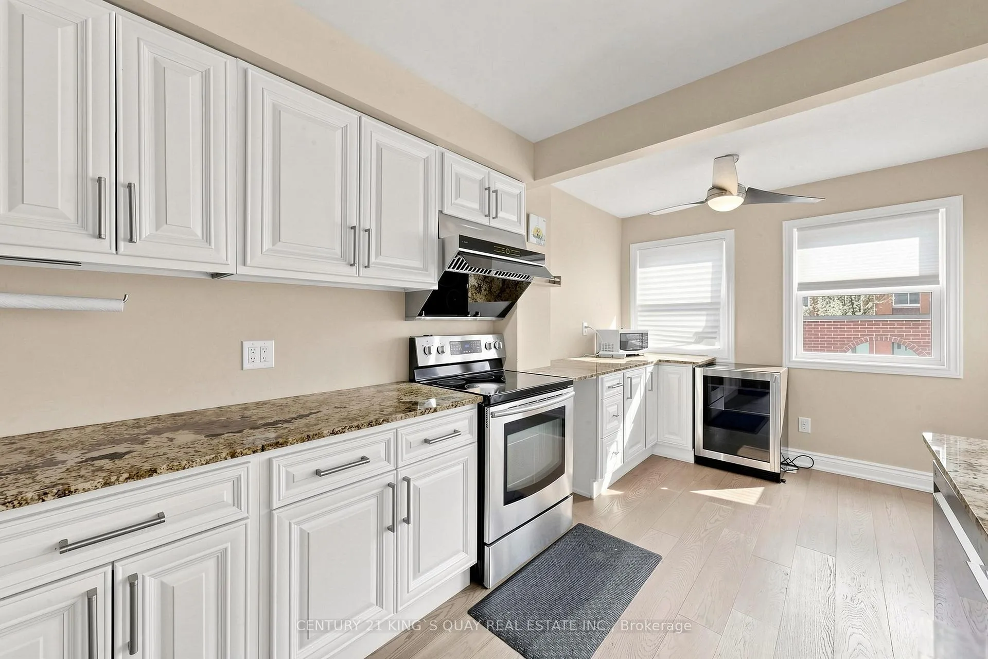 Photo 8 of Unit 3, 1380 Hampton Street, Oakville, Falgarwood — HOMEH