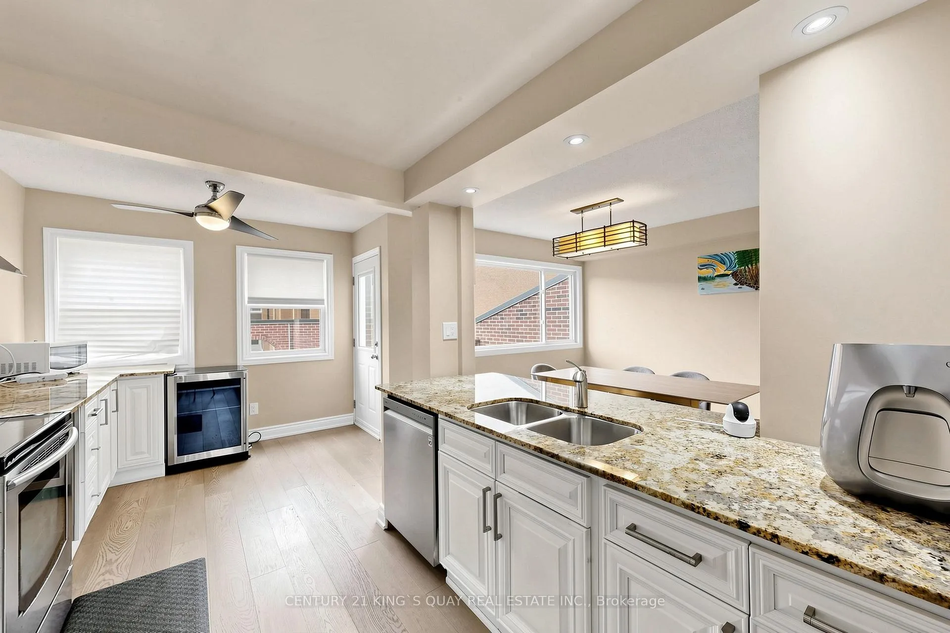 Photo 9 of Unit 3, 1380 Hampton Street, Oakville, Falgarwood — HOMEH