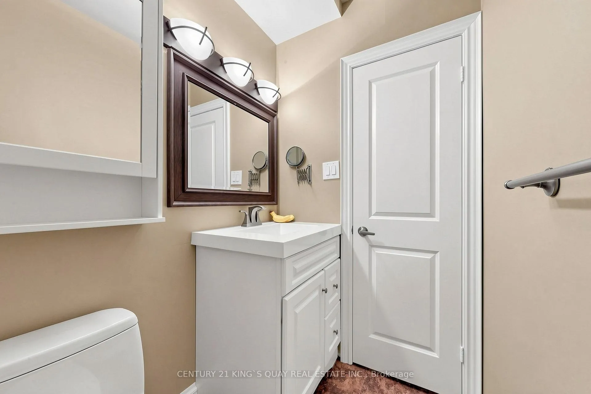 Photo 16 of Unit 3, 1380 Hampton Street, Oakville, Falgarwood — HOMEH