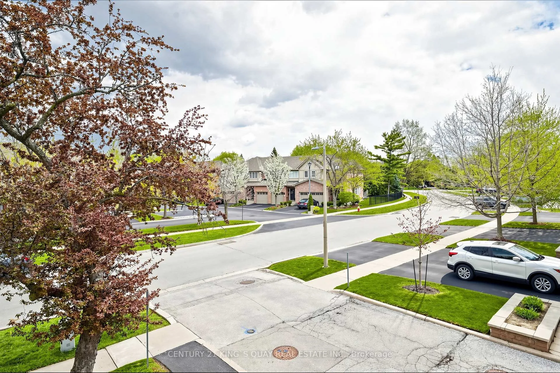 Photo 38 of Unit 3, 1380 Hampton Street, Oakville, Falgarwood — HOMEH