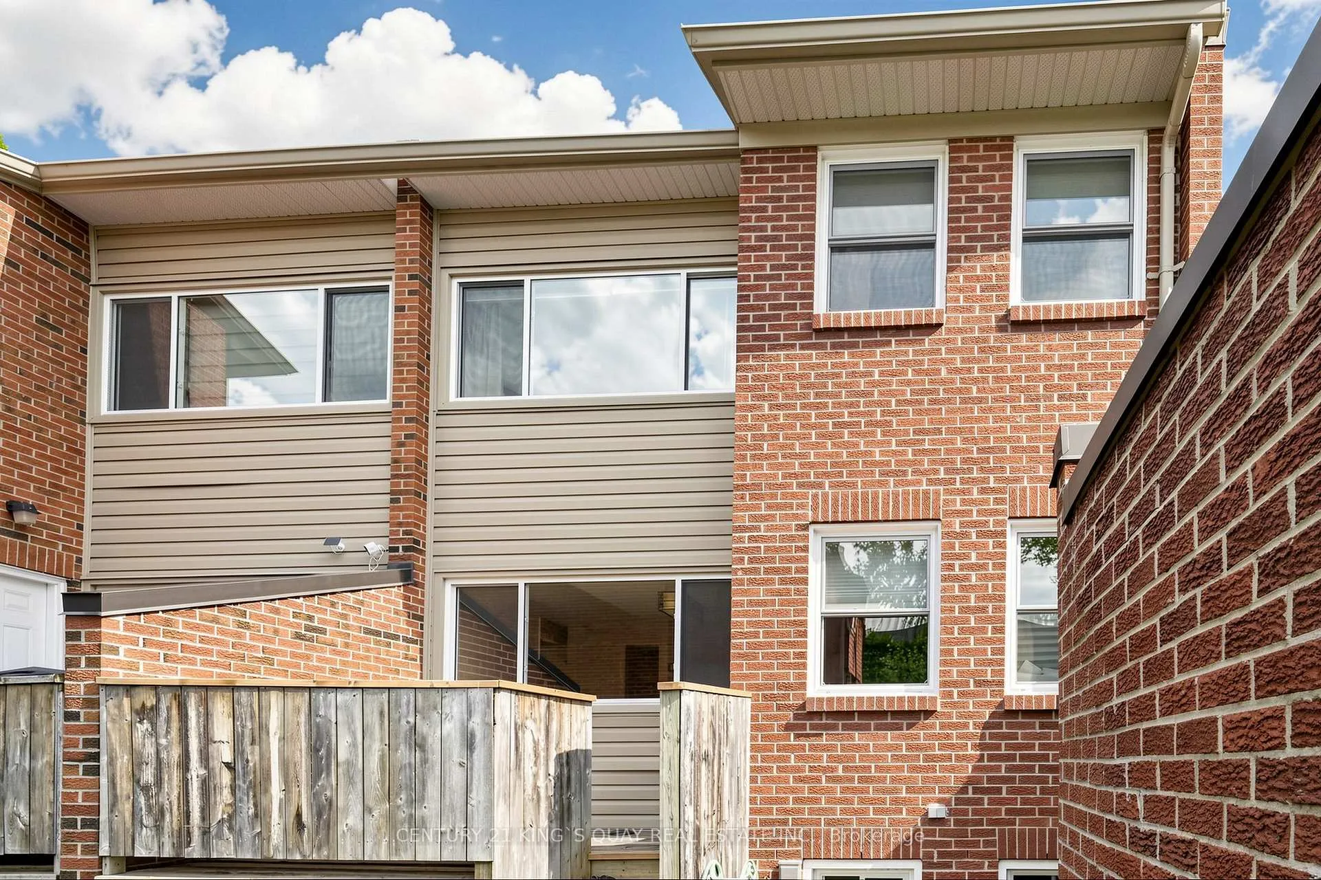 Photo 42 of Unit 3, 1380 Hampton Street, Oakville, Falgarwood — HOMEH