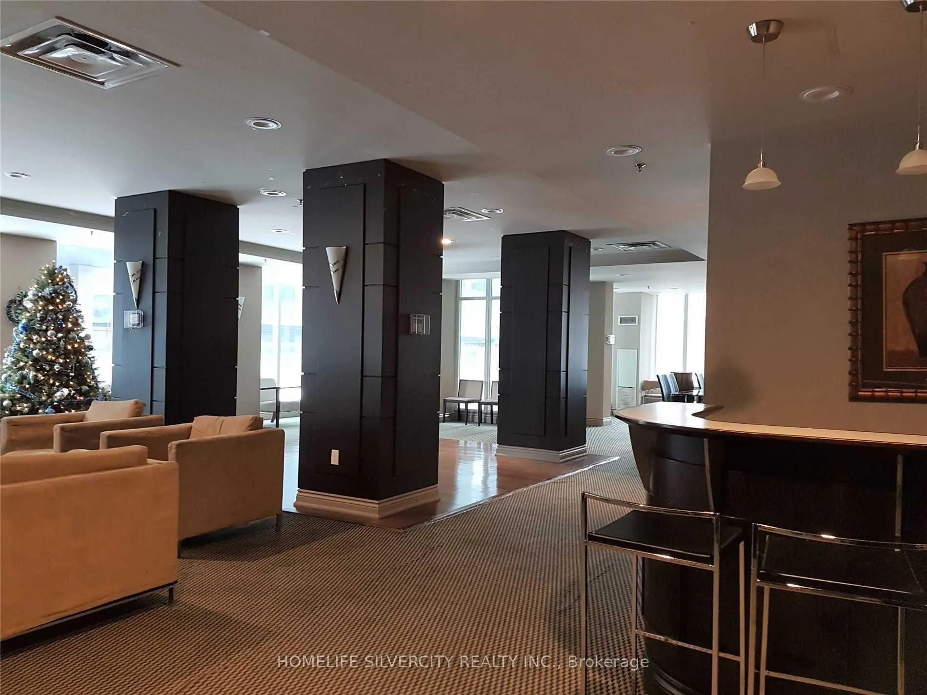 Photo 5 of Unit 607, 30 Grand Trunk Crescent, Toronto, Waterfront Communities — HOMEH