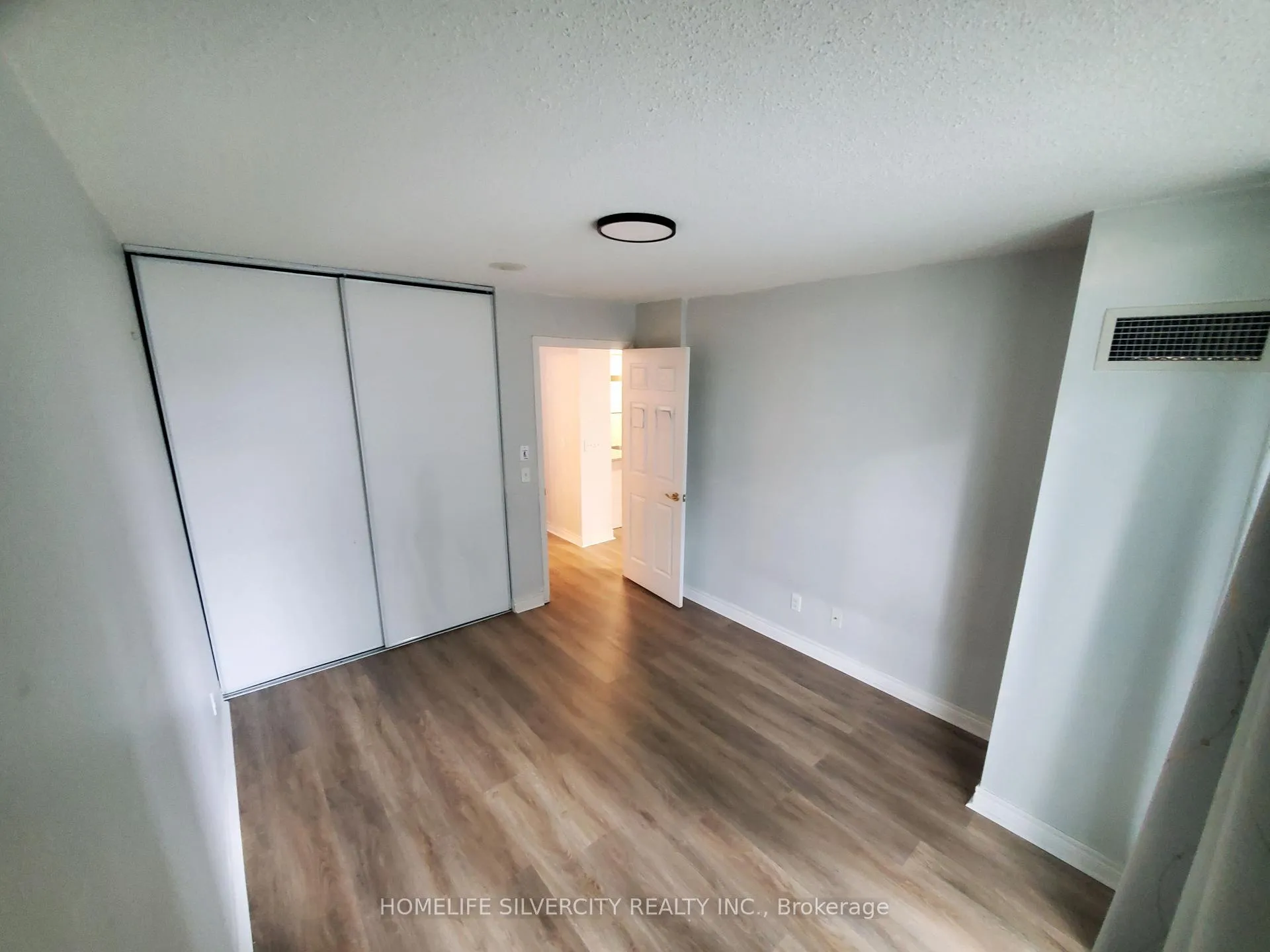 Photo 36 of Unit 607, 30 Grand Trunk Crescent, Toronto, Waterfront Communities — HOMEH