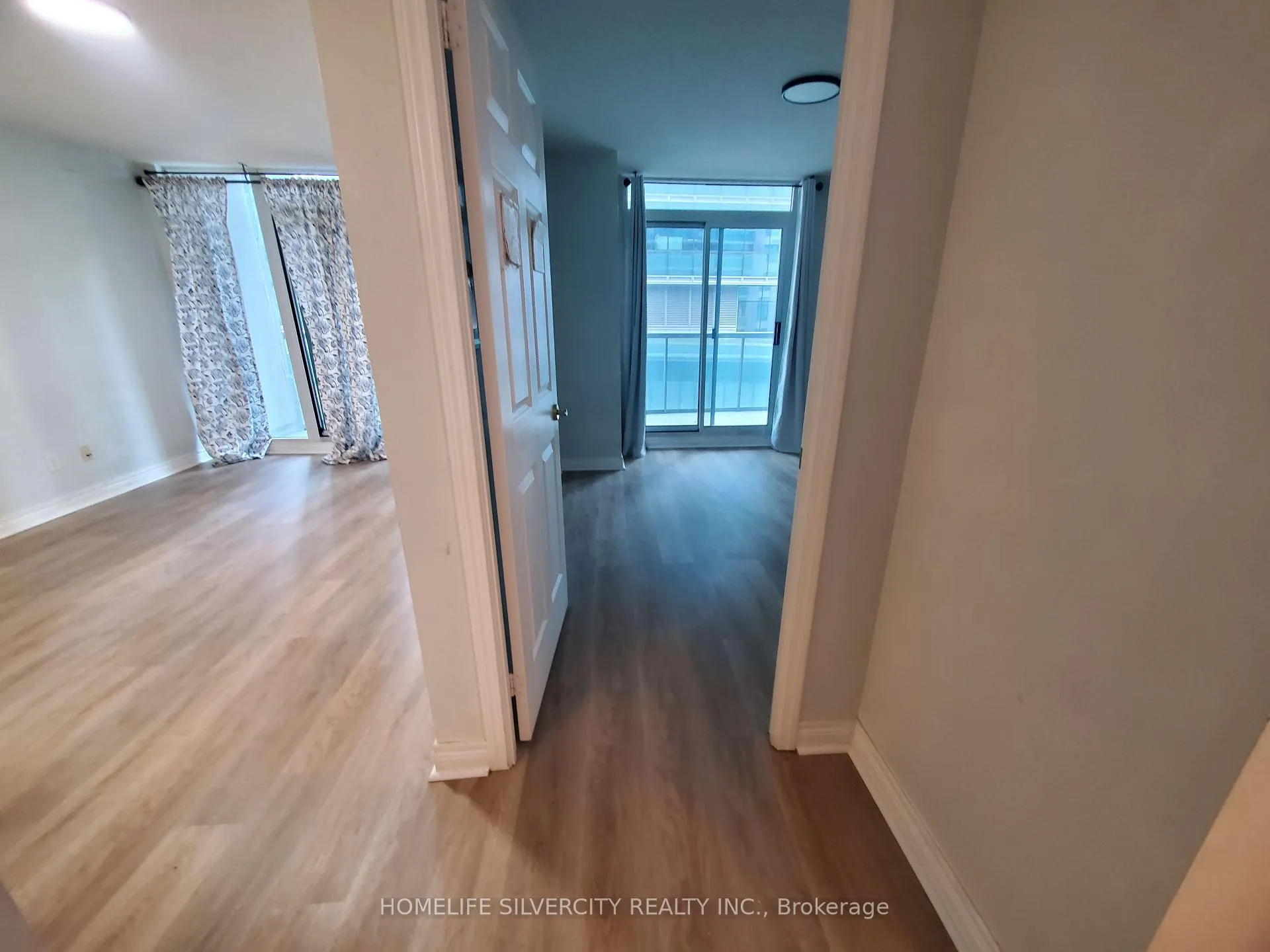 Photo 37 of Unit 607, 30 Grand Trunk Crescent, Toronto, Waterfront Communities — HOMEH