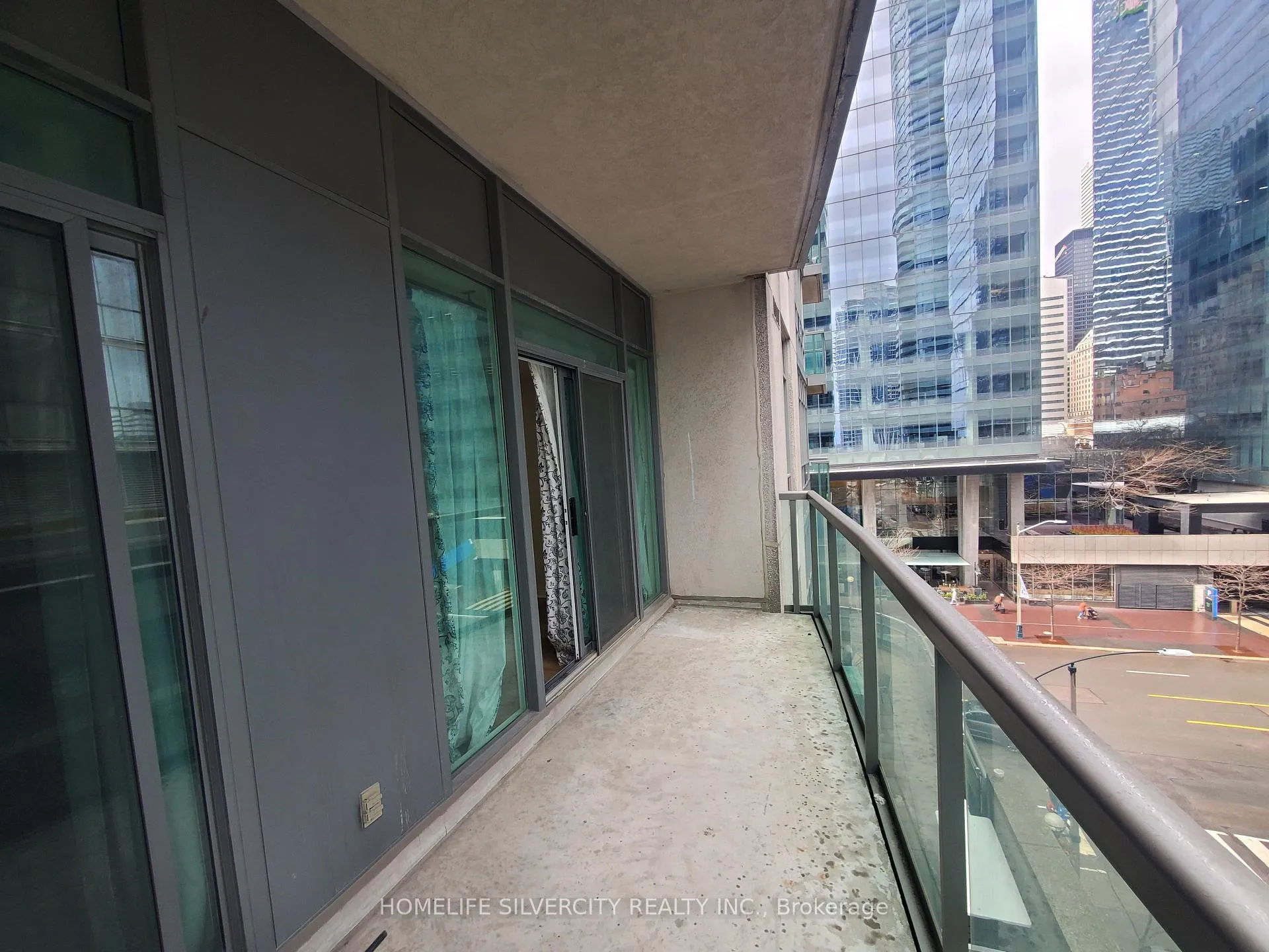 Photo 44 of Unit 607, 30 Grand Trunk Crescent, Toronto, Waterfront Communities — HOMEH