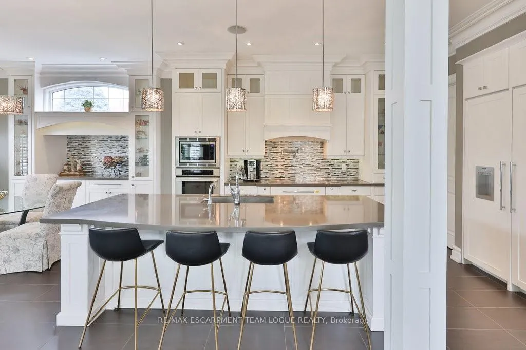 Photo 8 of 2229 Lakeshore Road, Burlington, Brant — HOMEH