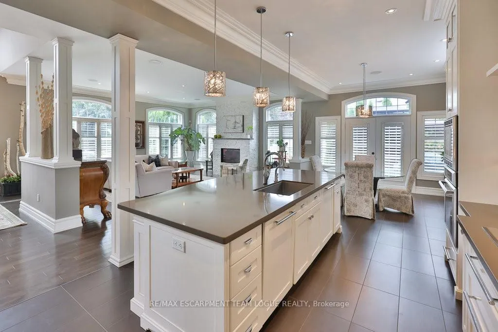 Photo 9 of 2229 Lakeshore Road, Burlington, Brant — HOMEH