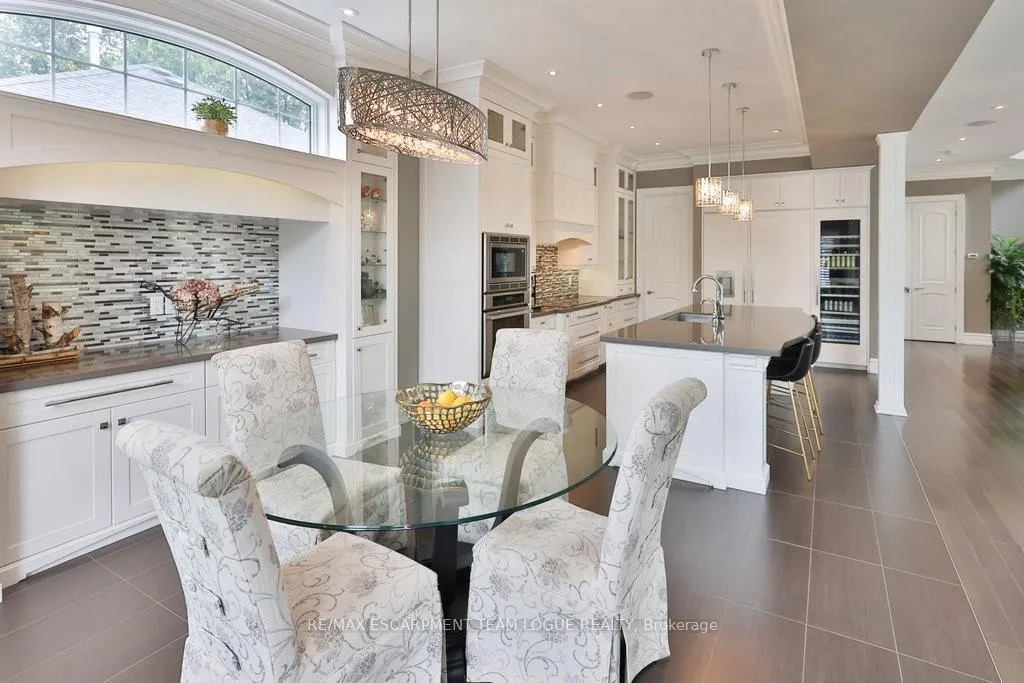 Photo 11 of 2229 Lakeshore Road, Burlington, Brant — HOMEH