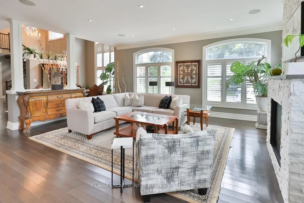Photo 15 of 2229 Lakeshore Road, Burlington, Brant — HOMEH