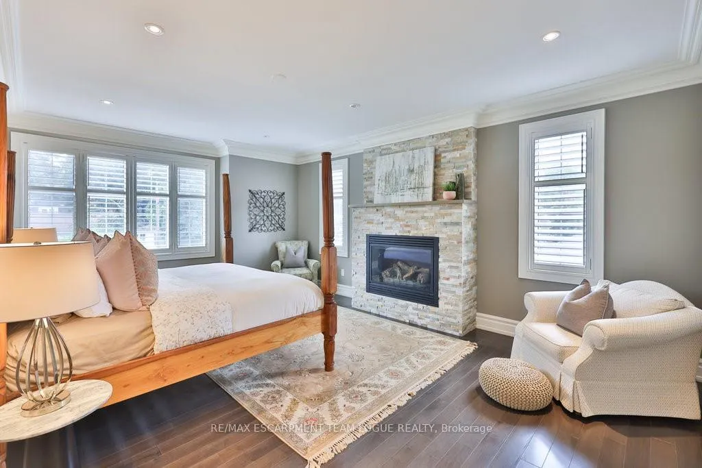 Photo 23 of 2229 Lakeshore Road, Burlington, Brant — HOMEH