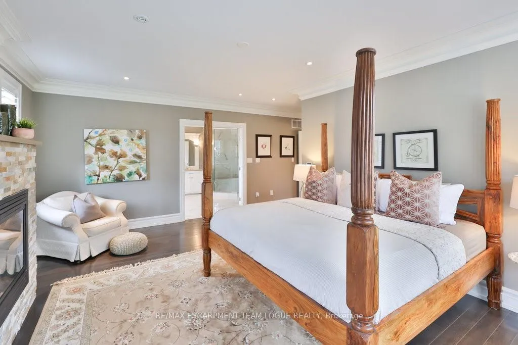Photo 25 of 2229 Lakeshore Road, Burlington, Brant — HOMEH