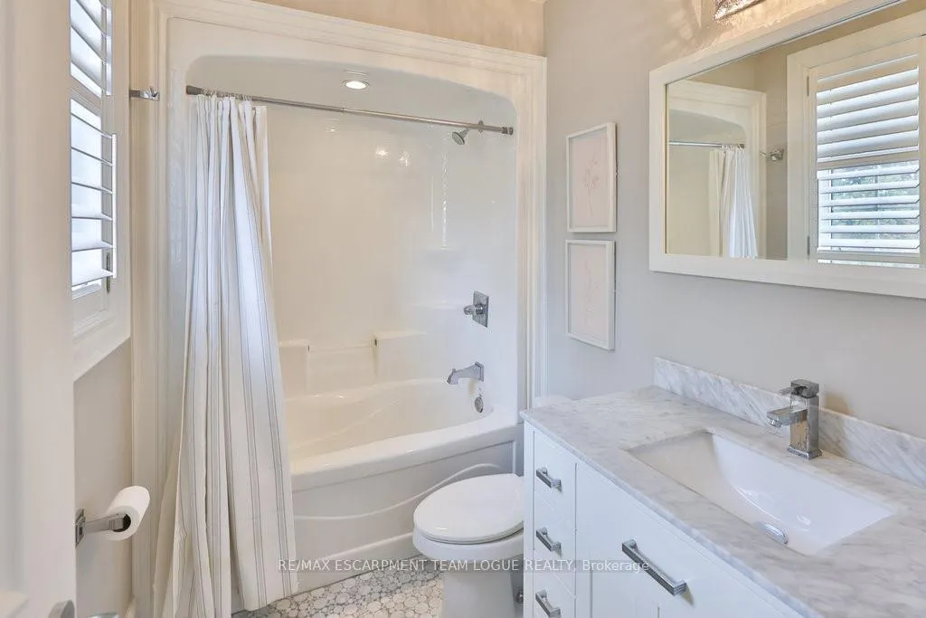Photo 31 of 2229 Lakeshore Road, Burlington, Brant — HOMEH