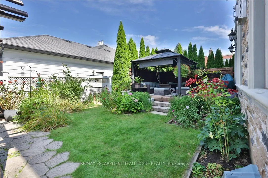 Photo 38 of 2229 Lakeshore Road, Burlington, Brant — HOMEH