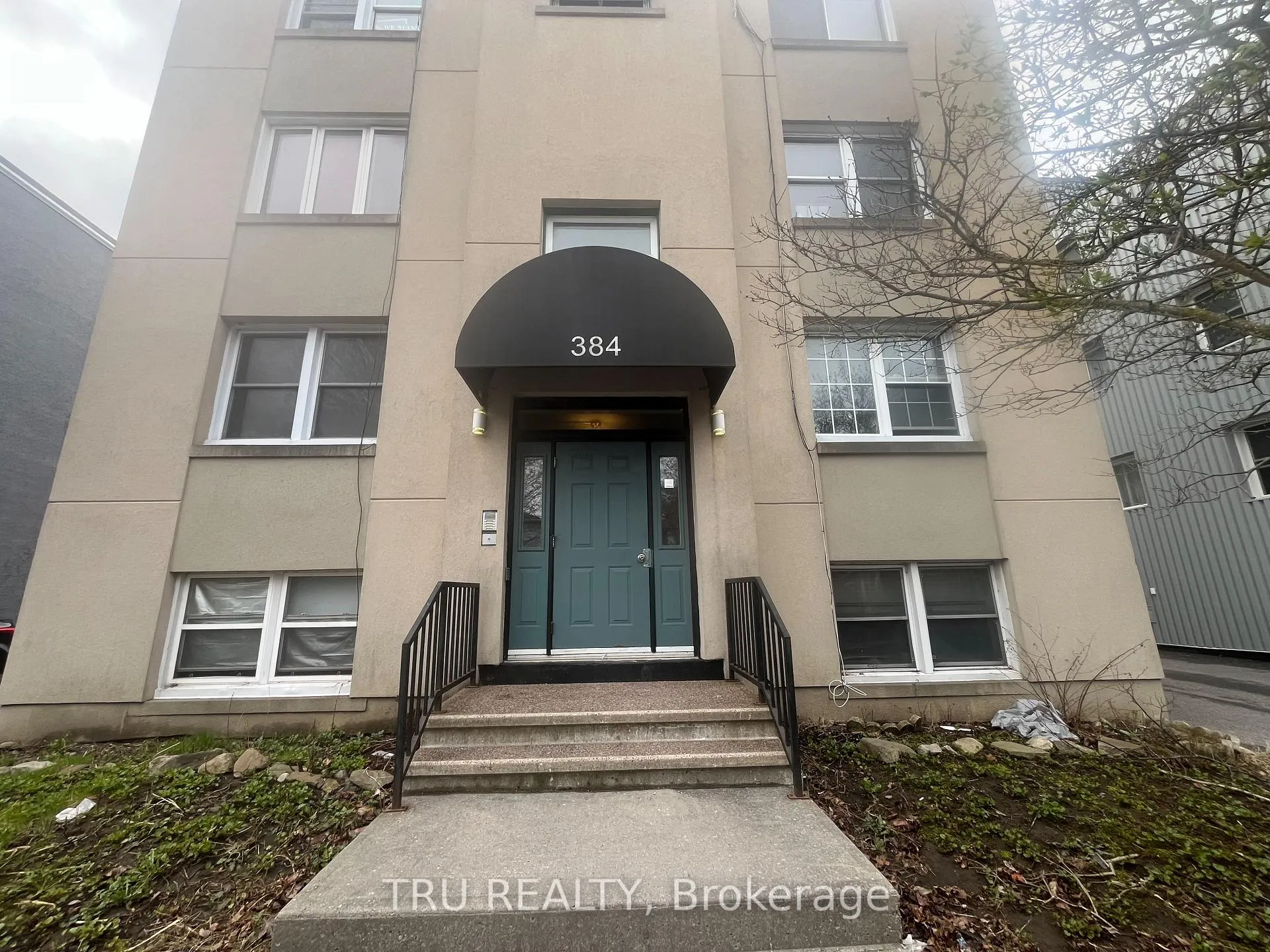 Photo of Unit 3, 384 Blake Boulevard