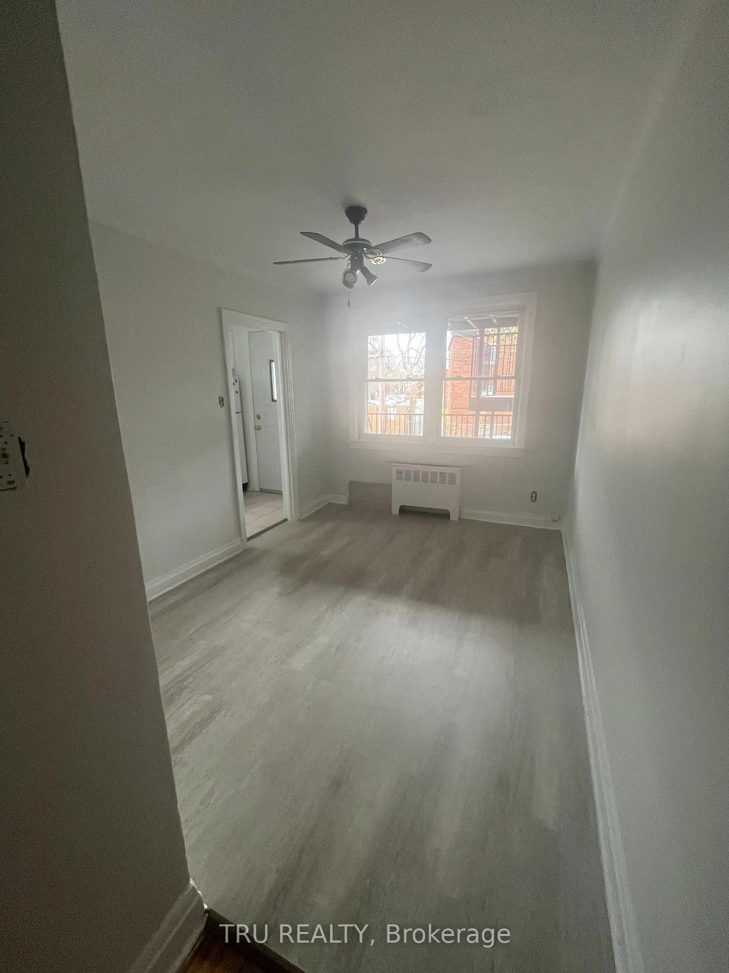 Photo 8 of Unit 3, 384 Blake Boulevard, Ottawa, Vanier — HOMEH