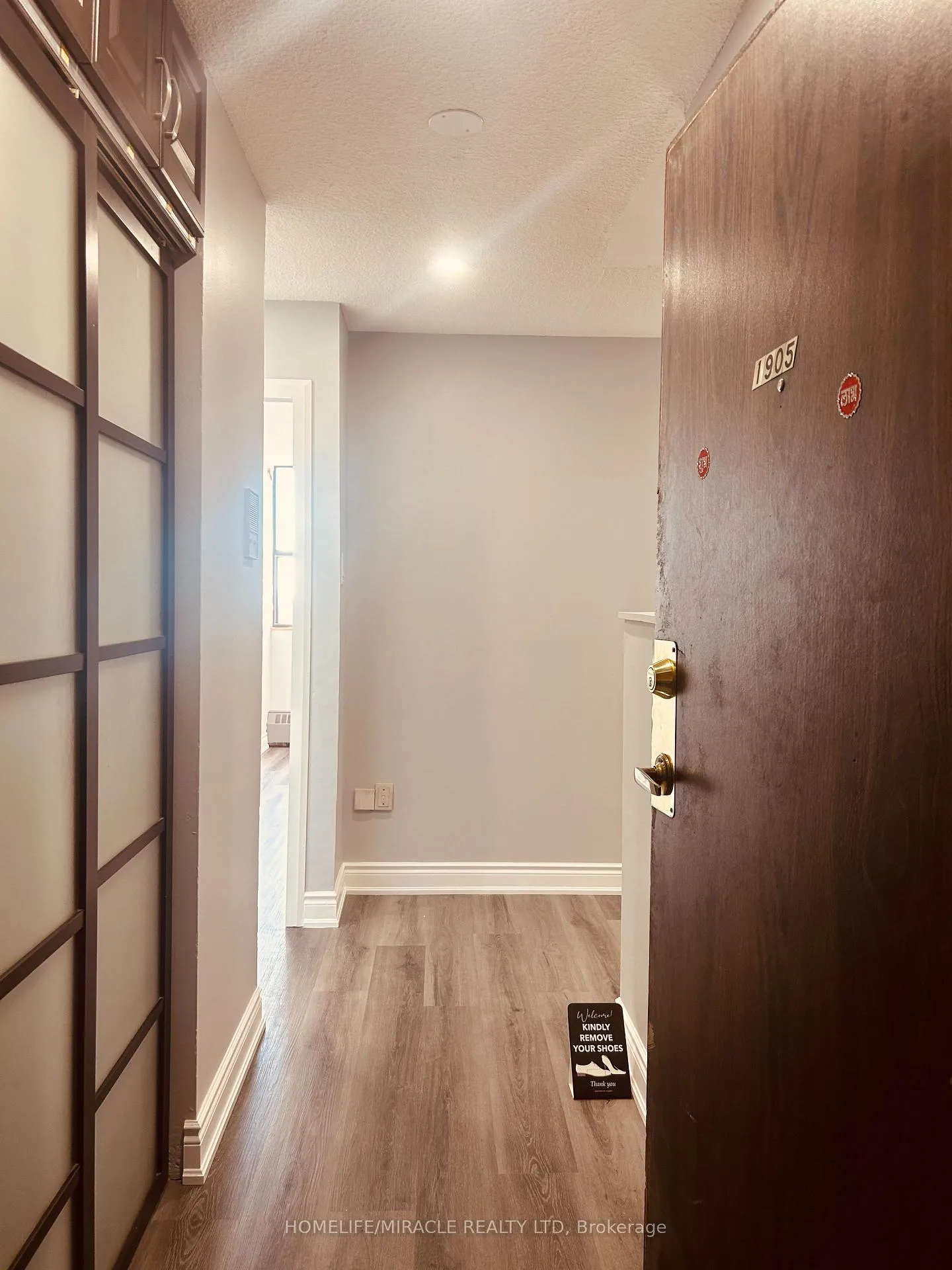 Photo 8 of Unit 1905, 2645 Kipling Avenue, Etobicoke, Mount Olive-Silverstone-Jamestown — HOMEH