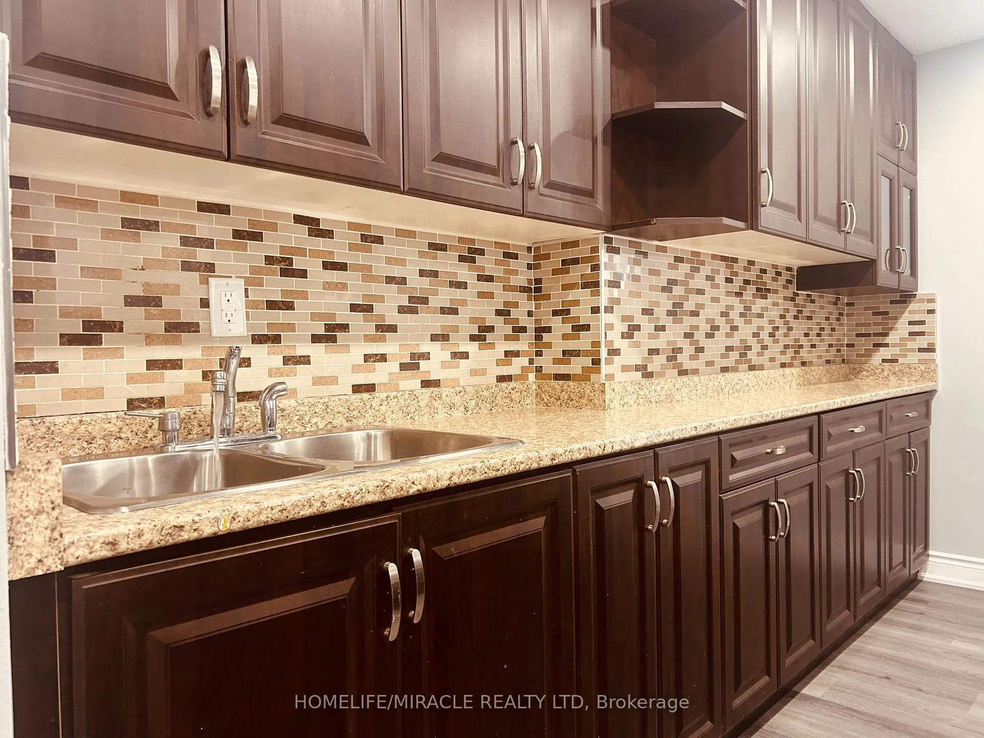Photo 14 of Unit 1905, 2645 Kipling Avenue, Etobicoke, Mount Olive-Silverstone-Jamestown — HOMEH