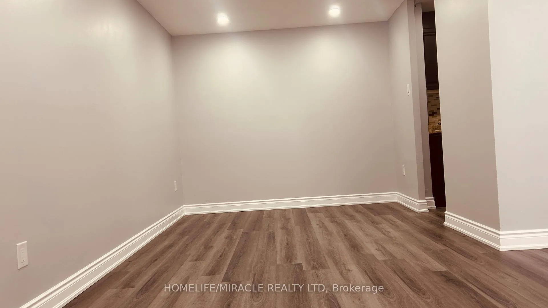 Photo 23 of Unit 1905, 2645 Kipling Avenue, Etobicoke, Mount Olive-Silverstone-Jamestown — HOMEH