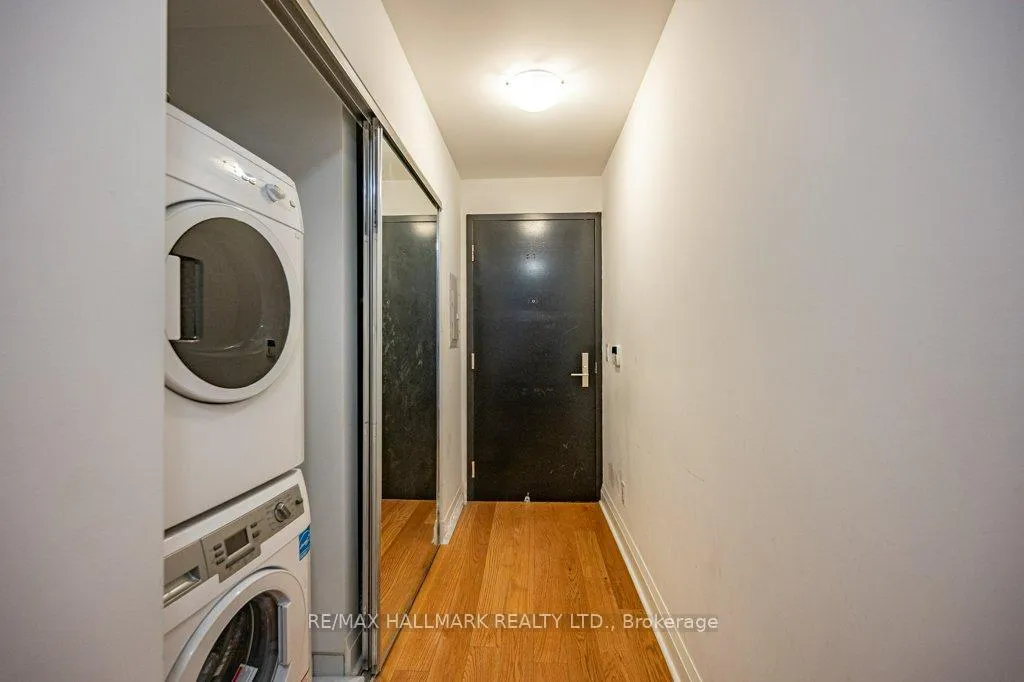 Photo 4 of Unit 1507, 1080 Bay Street, Toronto, Bay Street Corridor — HOMEH